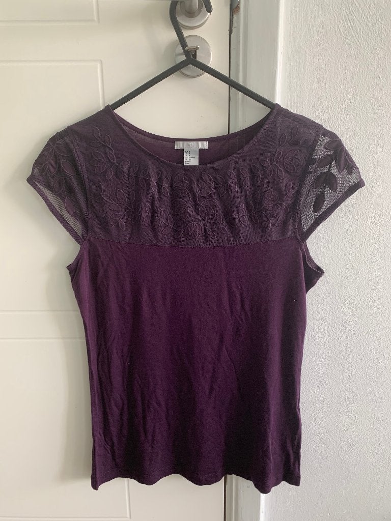 H&M bordeaux rood top shirt met borduursel maat S, H&M, Nieuw, Ophalen of Verzenden, Korte mouw