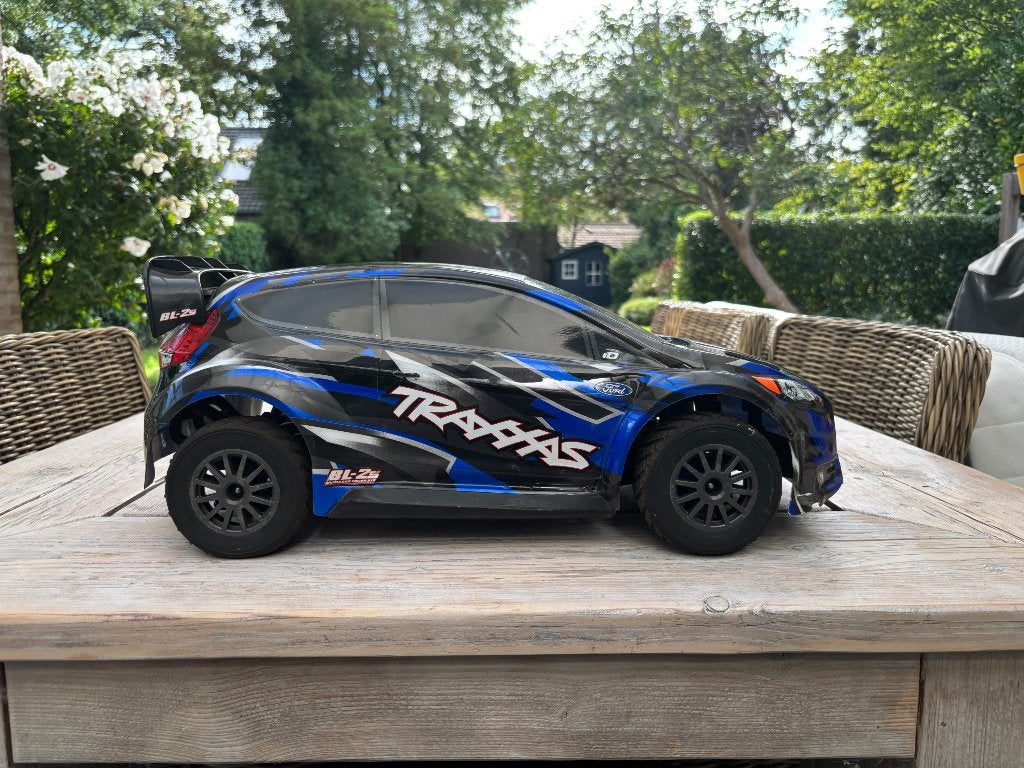 Traxxas 4WD RC Auto - Gebruikt met Beschadigingen, Gebruikt, Auto offroad, Schaal 1:10, RTR (Ready to Run)