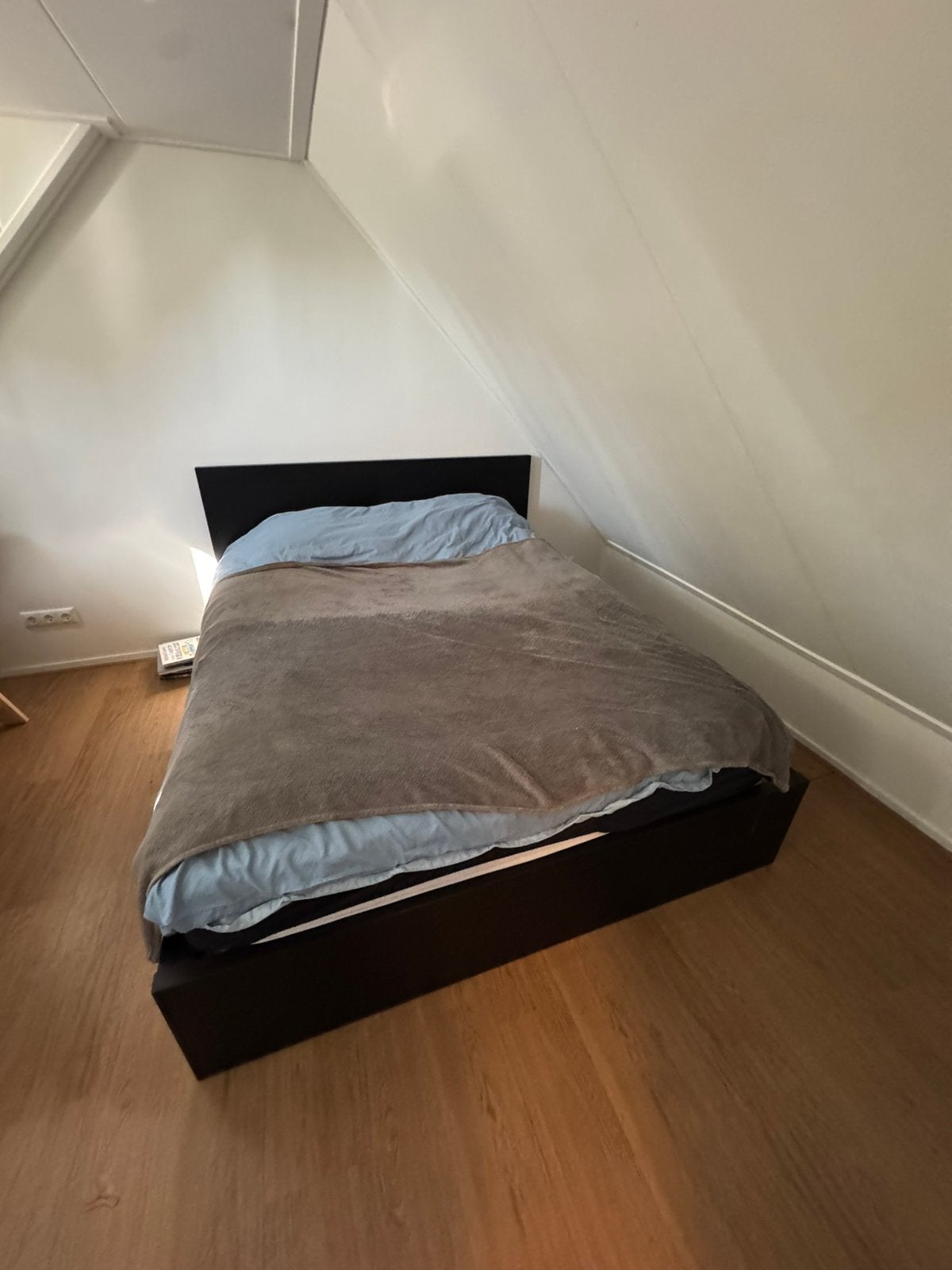 Ikea bed Malm 160x200, Ophalen, Zwart, Tweepersoons, Zo goed als nieuw