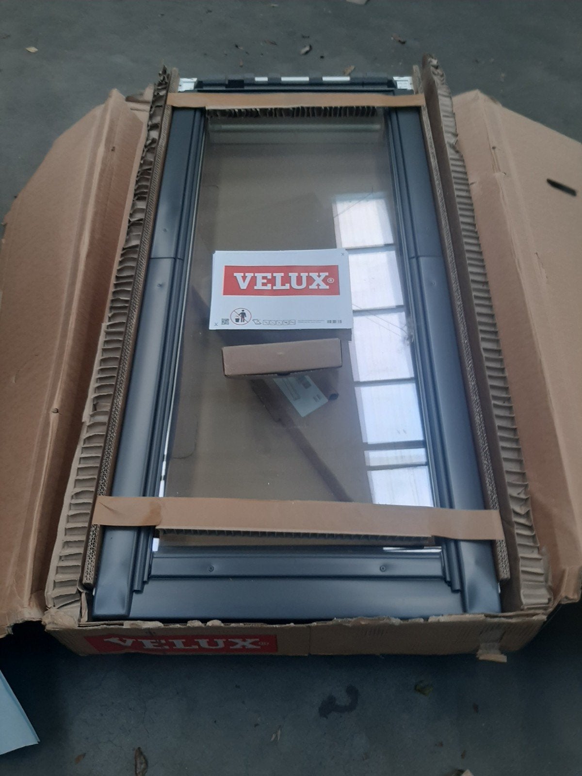 Velux Dakraam GGU FK08 0070 - Nieuw in doos, Ophalen, Minder dan 80 cm, 120 tot 160 cm, Nieuw