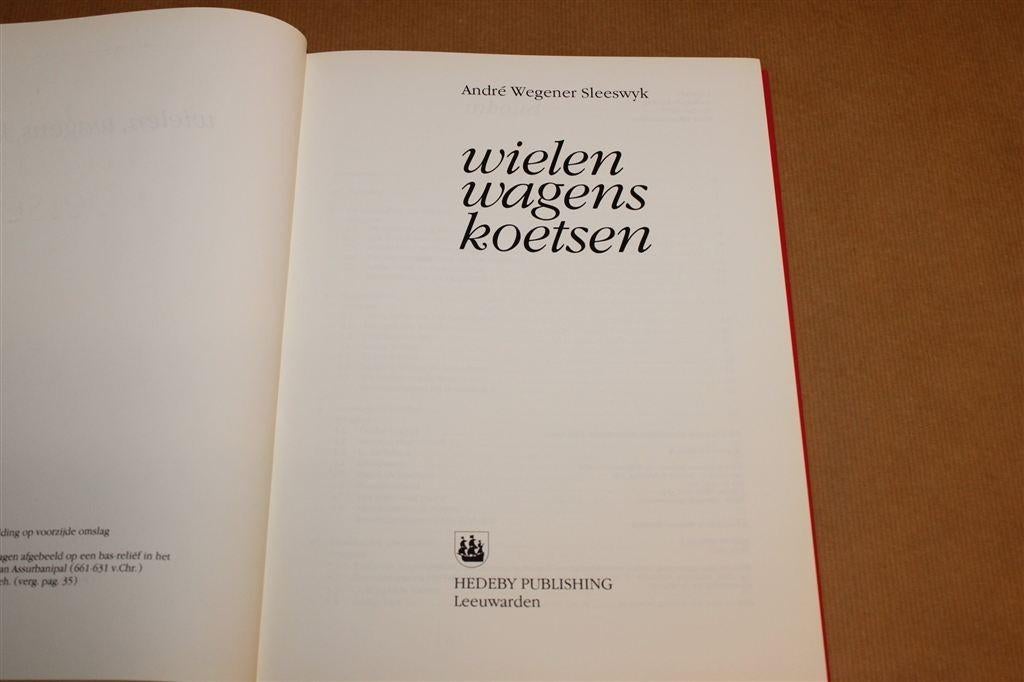 Wielen Wagens Koetsen — Techniek & Geschiedenis, Ophalen of Verzenden, Gelezen, Tractor en Landbouw