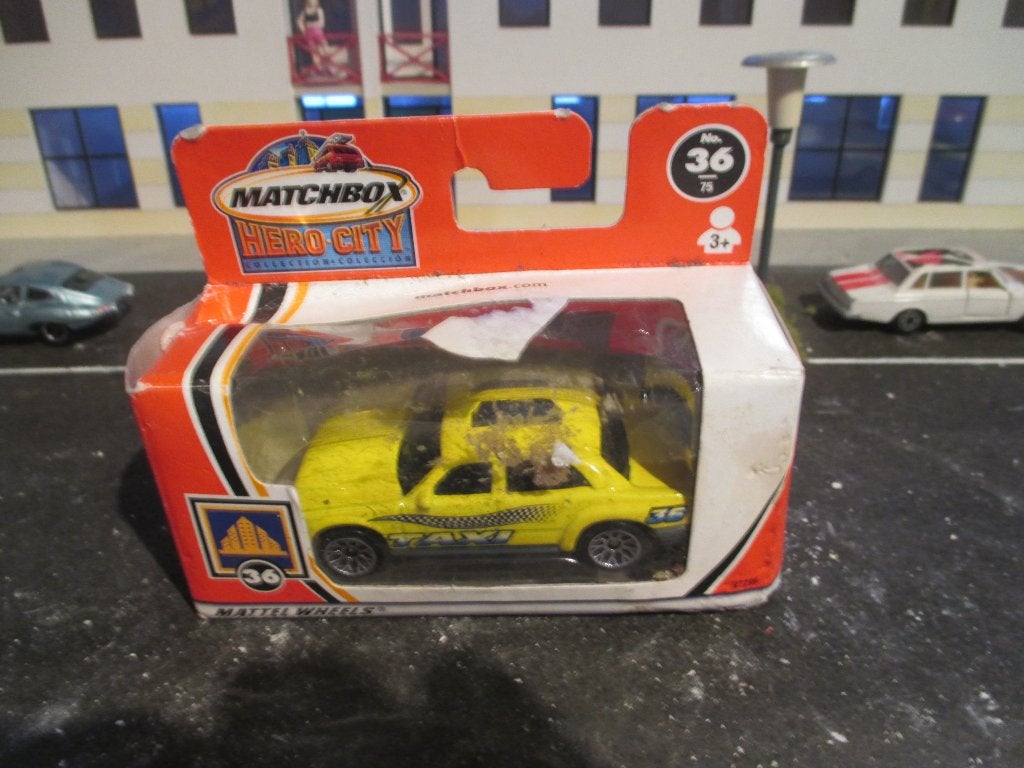 1:64 Taxi Cab - Matchbox Hero City #36, Ophalen of Verzenden, Nieuw, Auto