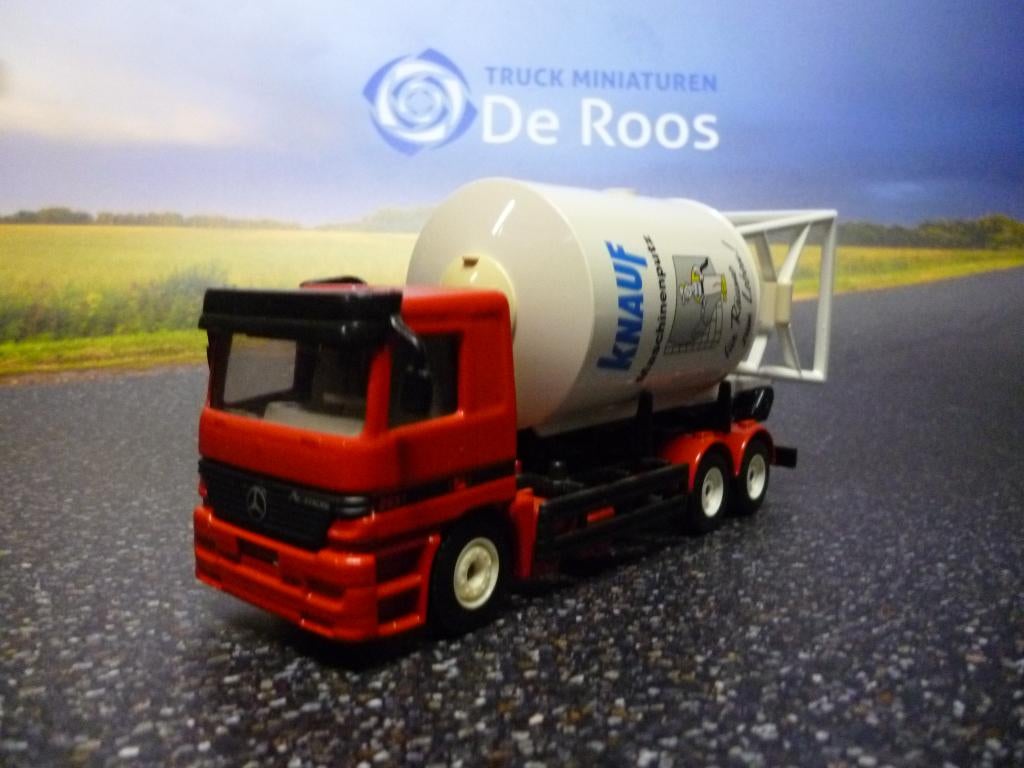 Mercedes Actros Knauf, Hobby en Vrije tijd, Modelauto's | 1:50, Ophalen of Verzenden, Zo goed als nieuw, Bus of Vrachtwagen, SIKU