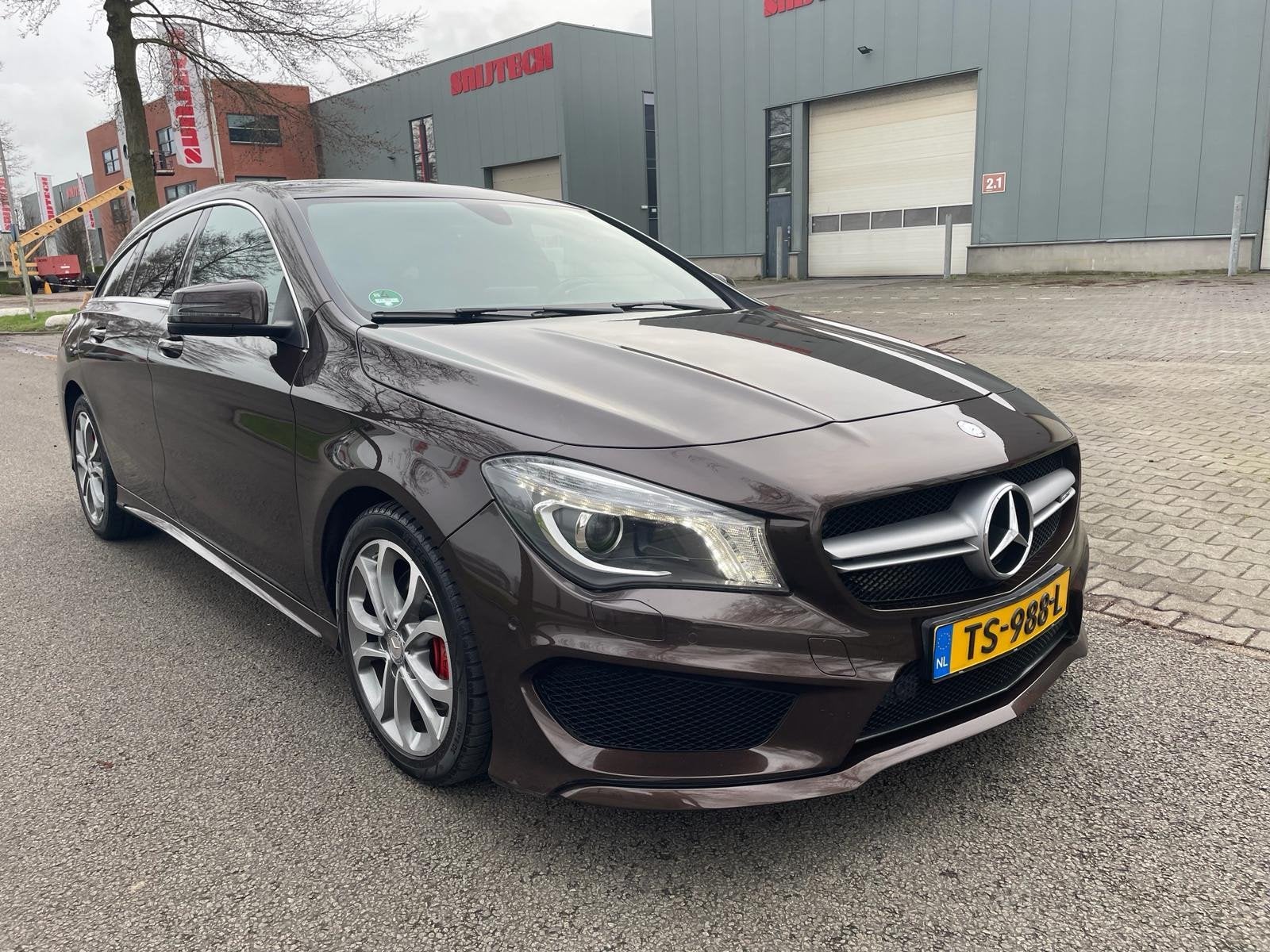 Mercedes-Benz CLA-klasse Shooting Brake 220 CDI OrangeArt Ed, Auto's, CLA, Gebruikt, 4 cilinders, Bruin