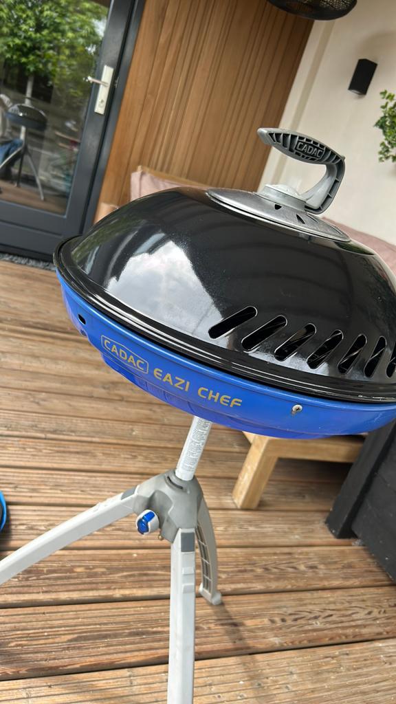 Cadac Eazi Chef skottelbraai barbecue, Ophalen