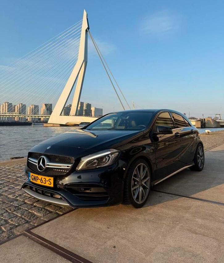 Mercedes-Benz A45 AMG 4Matic Volledig MB dealer onderhouden, Auto's, Automaat, Zwart, 4 cilinders, Zwart