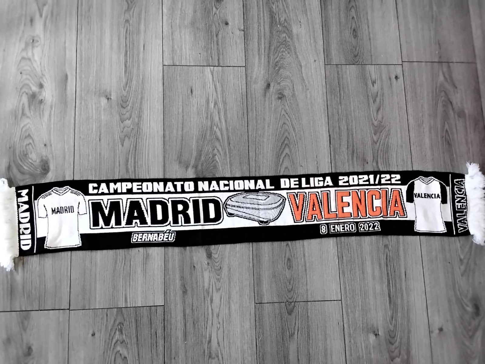 wedstrijdsjaal real madrid  - valencia, Ophalen of Verzenden, Buitenlandse clubs