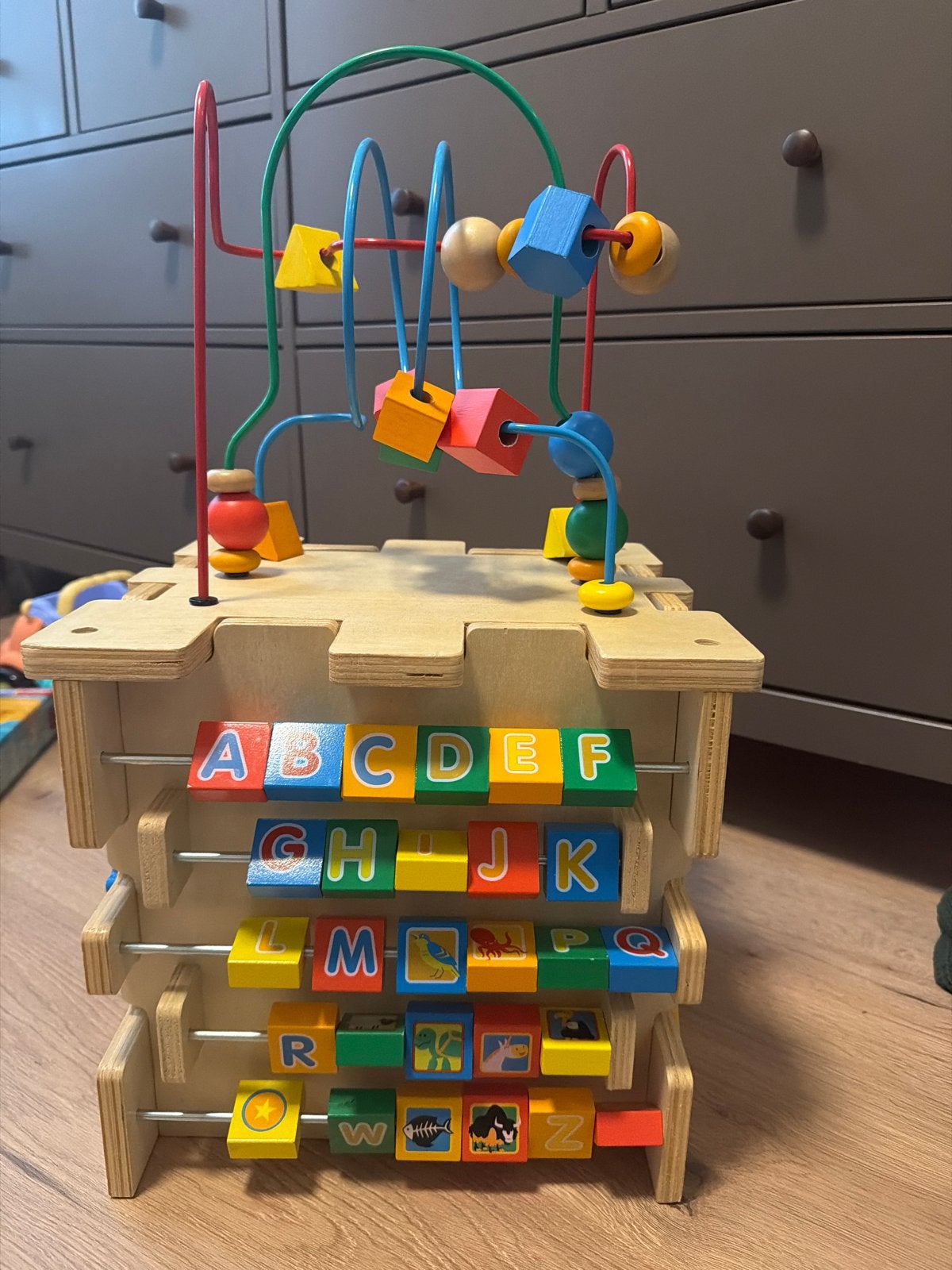Houten activiteitenkubus met kralen en vormen, Ophalen, Gebruikt, Overige typen