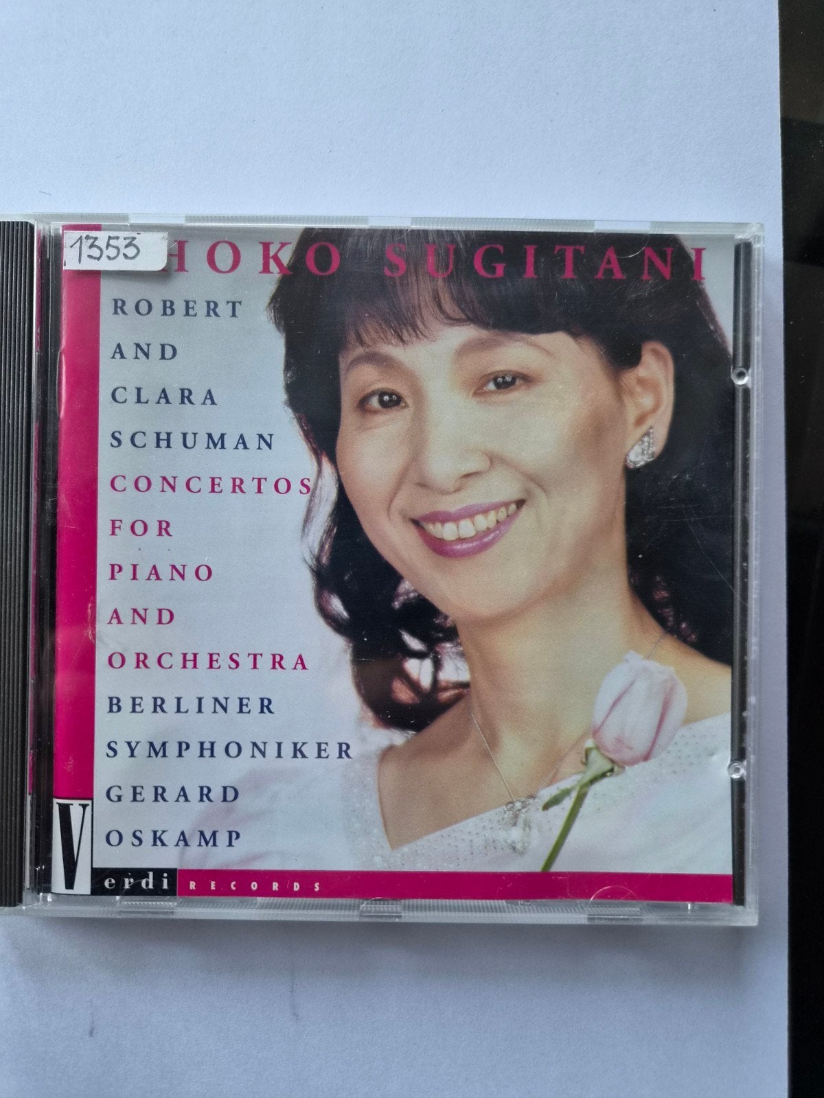 Shoko Sugitani - Robert & Clara Schumann Concertos CD, Cd's en Dvd's, Soloconcert, Ophalen of Verzenden, Zo goed als nieuw, Romantiek