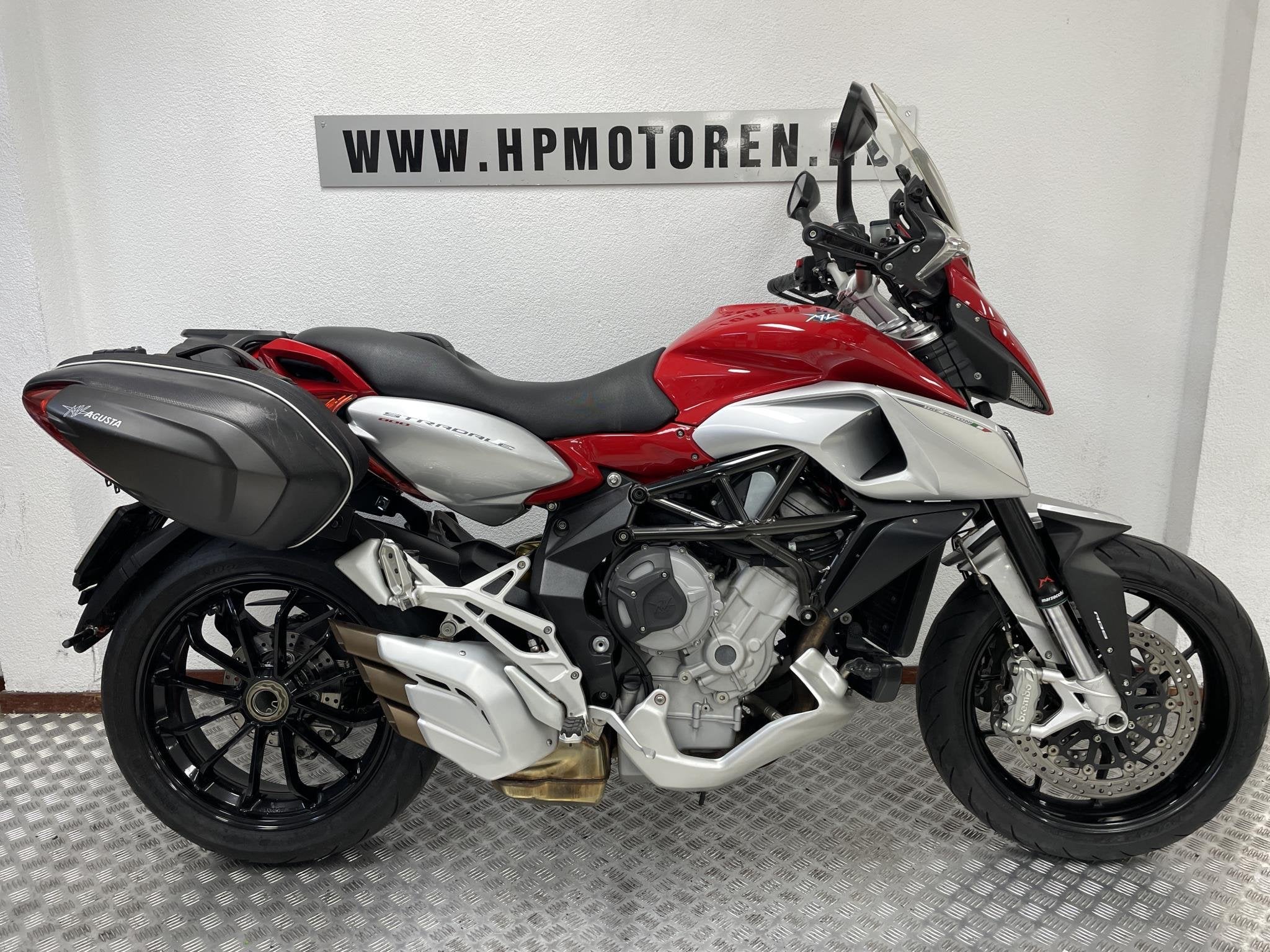 MV Agusta STRADALE F3 800 EAS ABS TC TRE PISTONI BOVAGGARANT, Bedrijf, Sport, Meer dan 35 kW, ABS