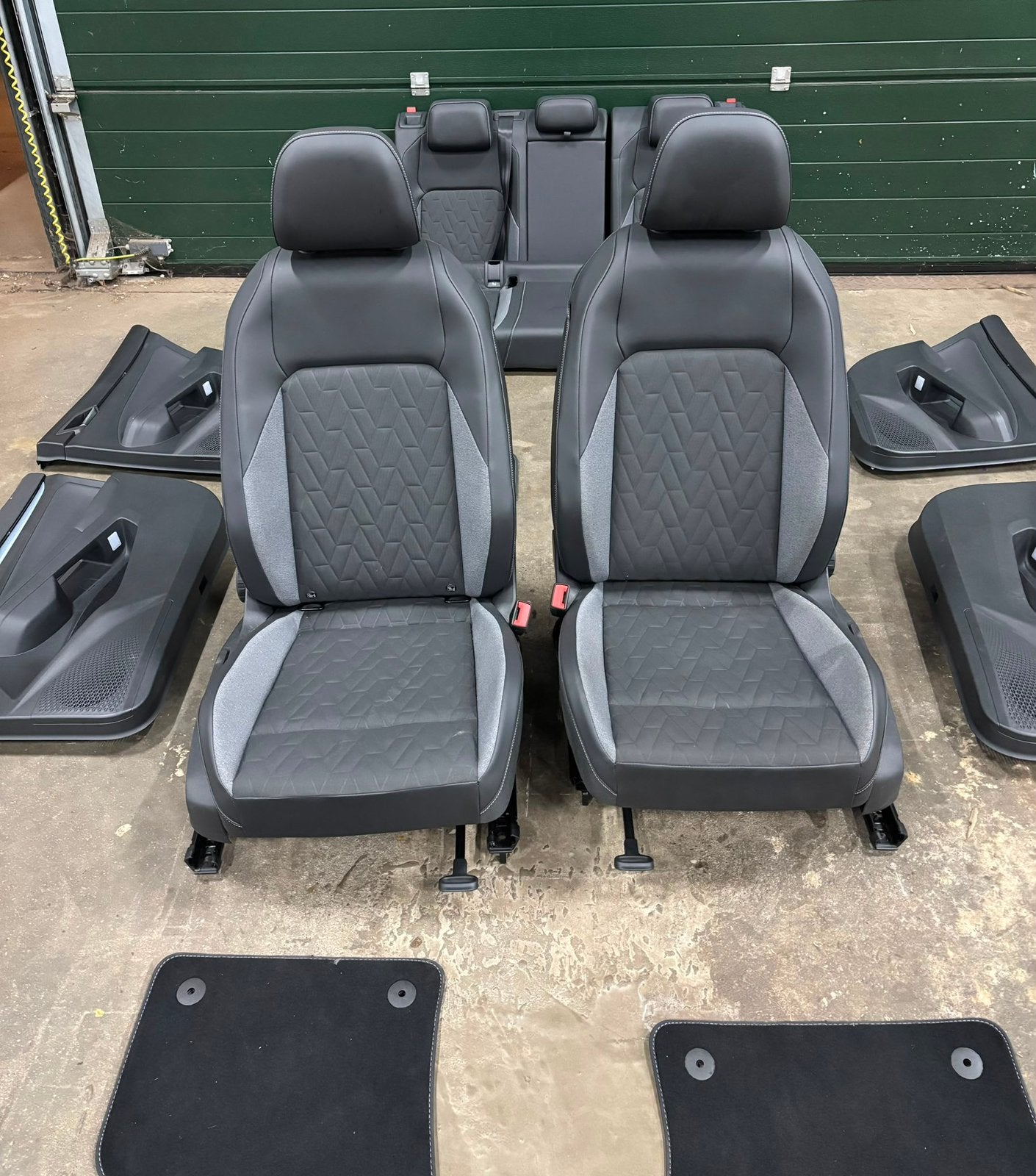 Volkswagen Golf 8 Interieur Leer, Auto-onderdelen, Ophalen of Verzenden, Nieuw, Volkswagen
