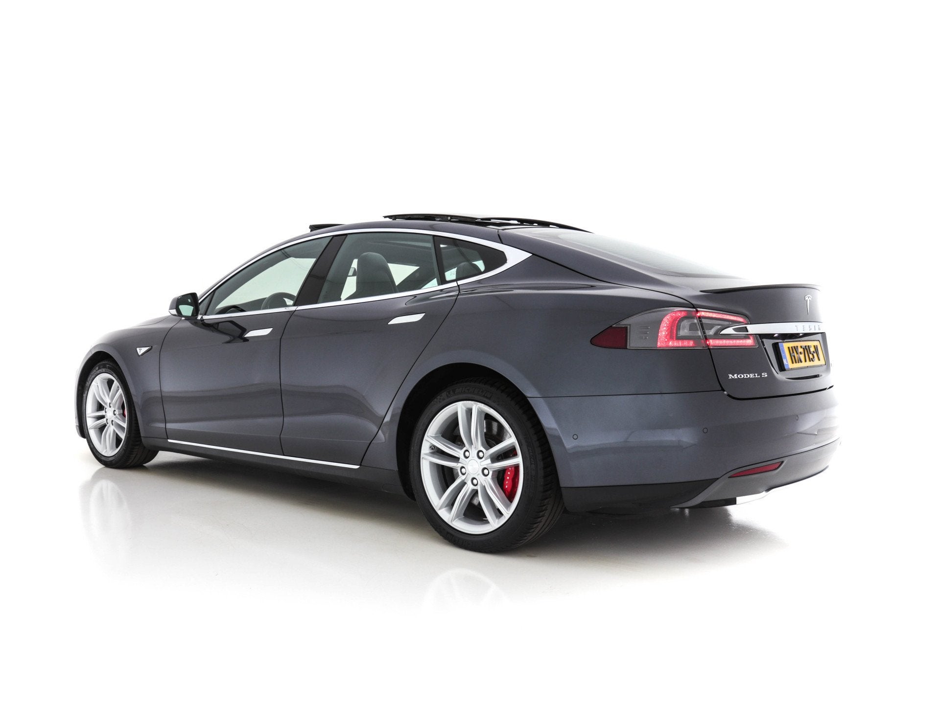 Foto 5 van Tesla Model S P85D Performance-Pack AWD [ 3-Fase-17kW ] (INC