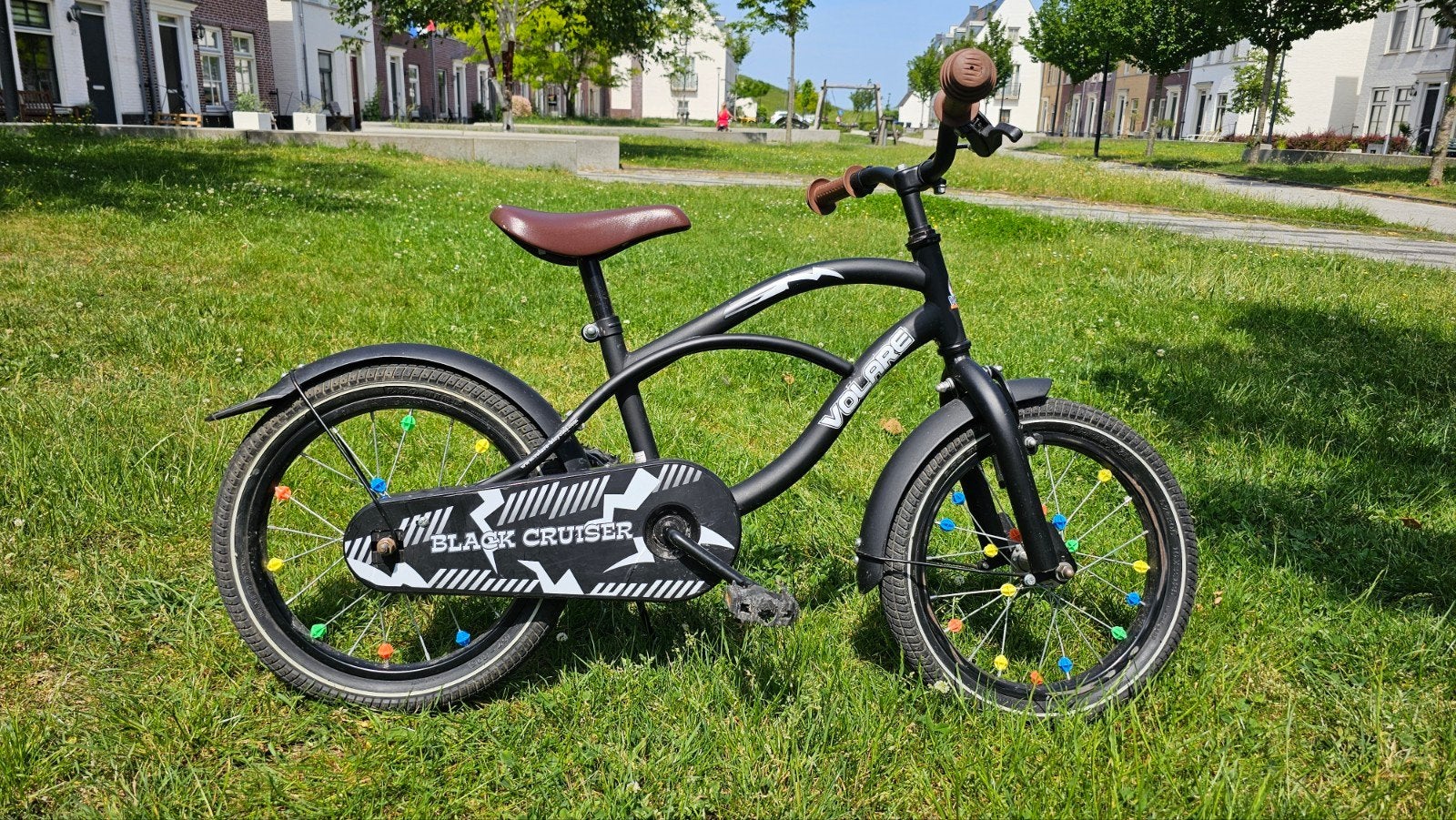 Volare Black Cruiser kinderfiets 16 inch, Fietsen en Brommers, Ophalen, Gebruikt, 16 tot 20 inch, Zijwieltjes