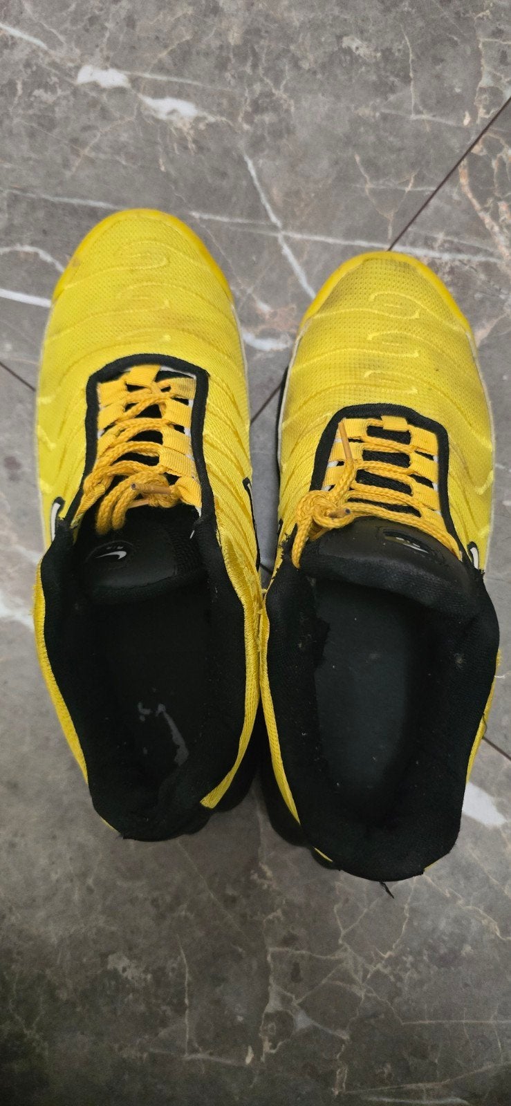 Gele Nike Sportschoenen - Maat 43, Overige kleuren, Nike, Ophalen of Verzenden, Sneakers of Gympen