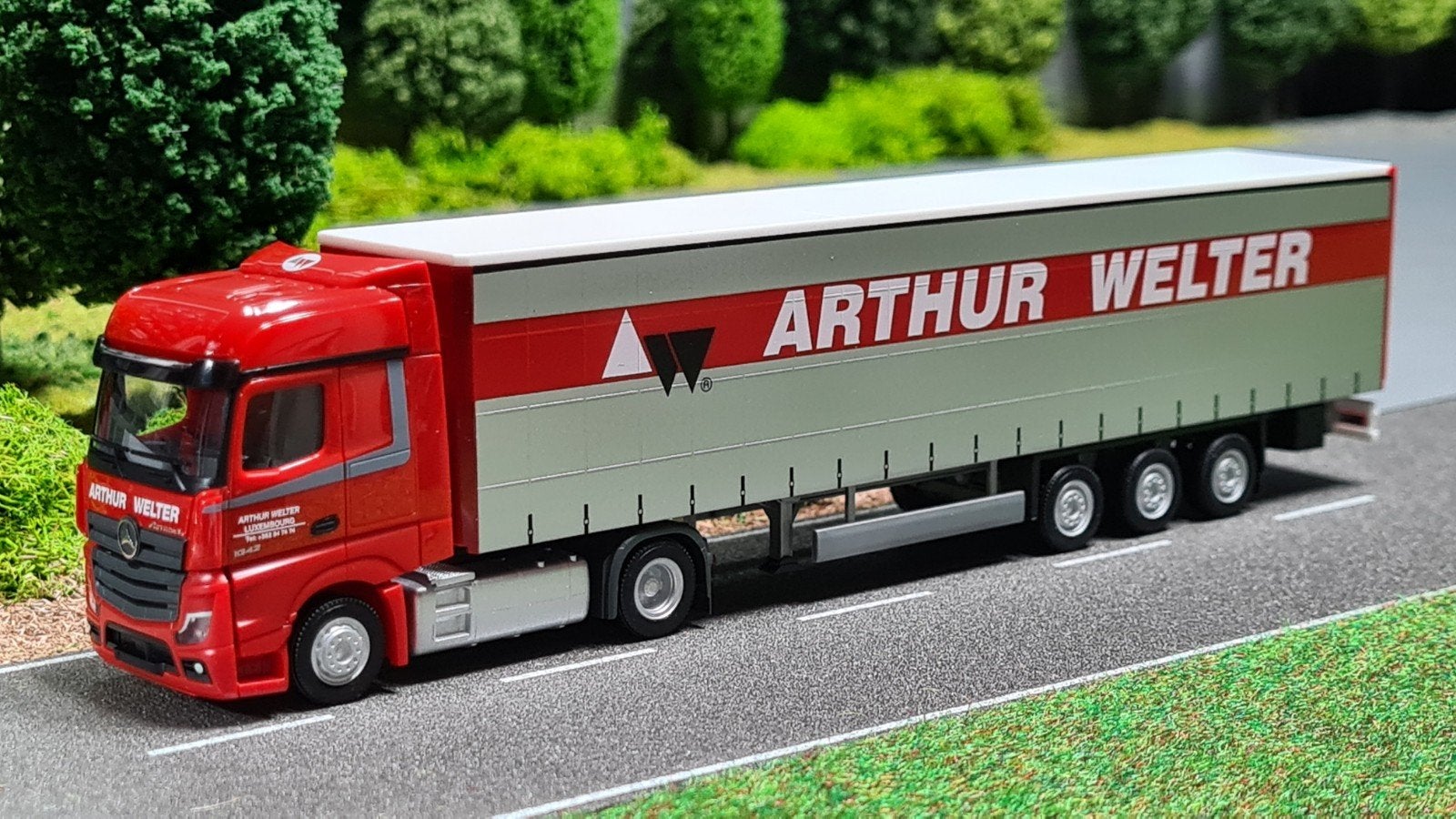 179 Herpa 1:87 Arthur Welter Mercedes BigSpace schuifzeilent, Ophalen of Verzenden, Nieuw, Bus of Vrachtwagen, Herpa