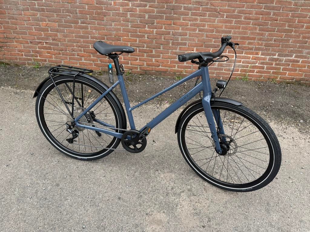Bulls Urban Cologne hybride tourfiets  51 van-1119,-nu-749,-, Fietsen en Brommers, 28 inch, 10 tot 15 versnellingen, Bulls, Nieuw