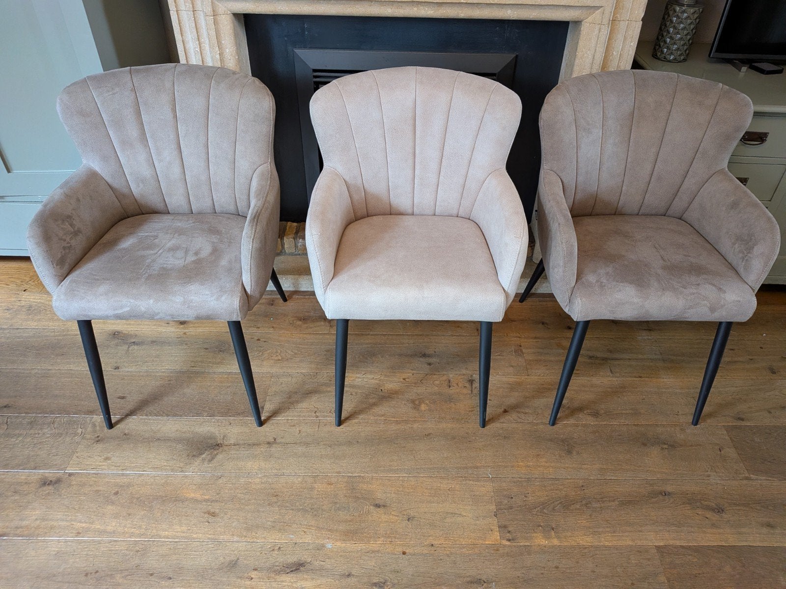 3x MX Sofa Pedri Eetkamerstoelen – Sand (Zandkleur / Beige), Ophalen, Zo goed als nieuw, Overige kleuren