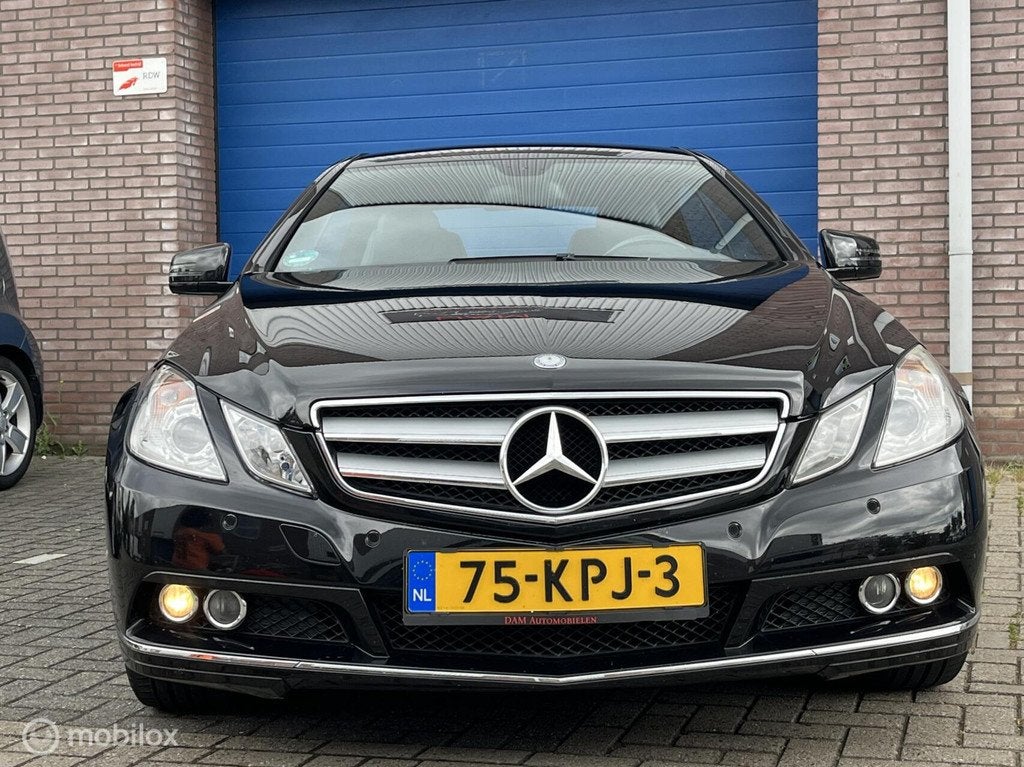 Mercedes E-klasse Coupé 250 CGI Avantgarde AUT 183.223 km,N, Auto's, Euro 5, Achterwielaandrijving, 4 cilinders, 4 stoelen