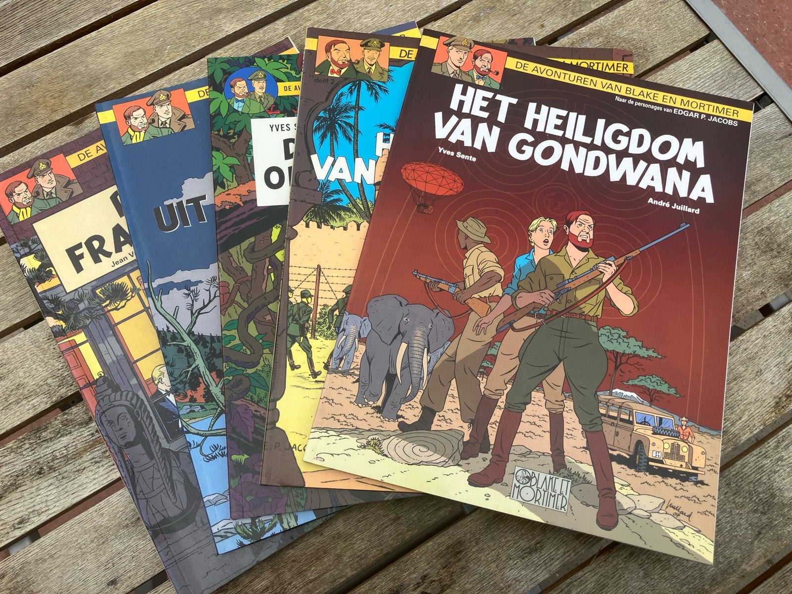 Blake en Mortimer - Het Heiligdom van Gondwana en meer, Meerdere stripboeken, Ophalen of Verzenden, Gelezen