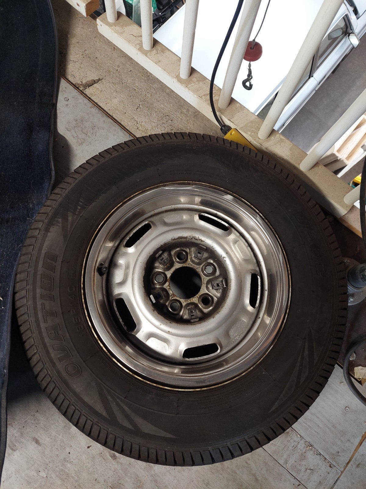 Volvo 240 stalen velgen met sierringen en wieldoppen, Ophalen, Gebruikt
