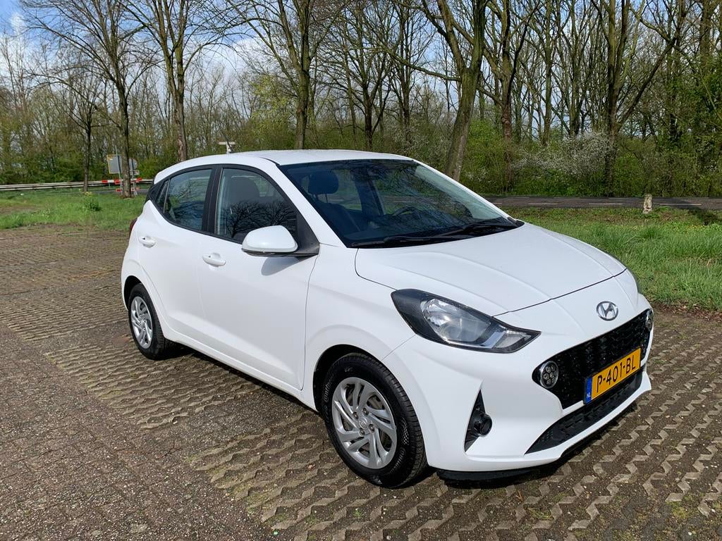 Hyundai i10  2022 NL auto NAP inruil mogelijk, Stof, 899 kg, 4 stoelen, Wit