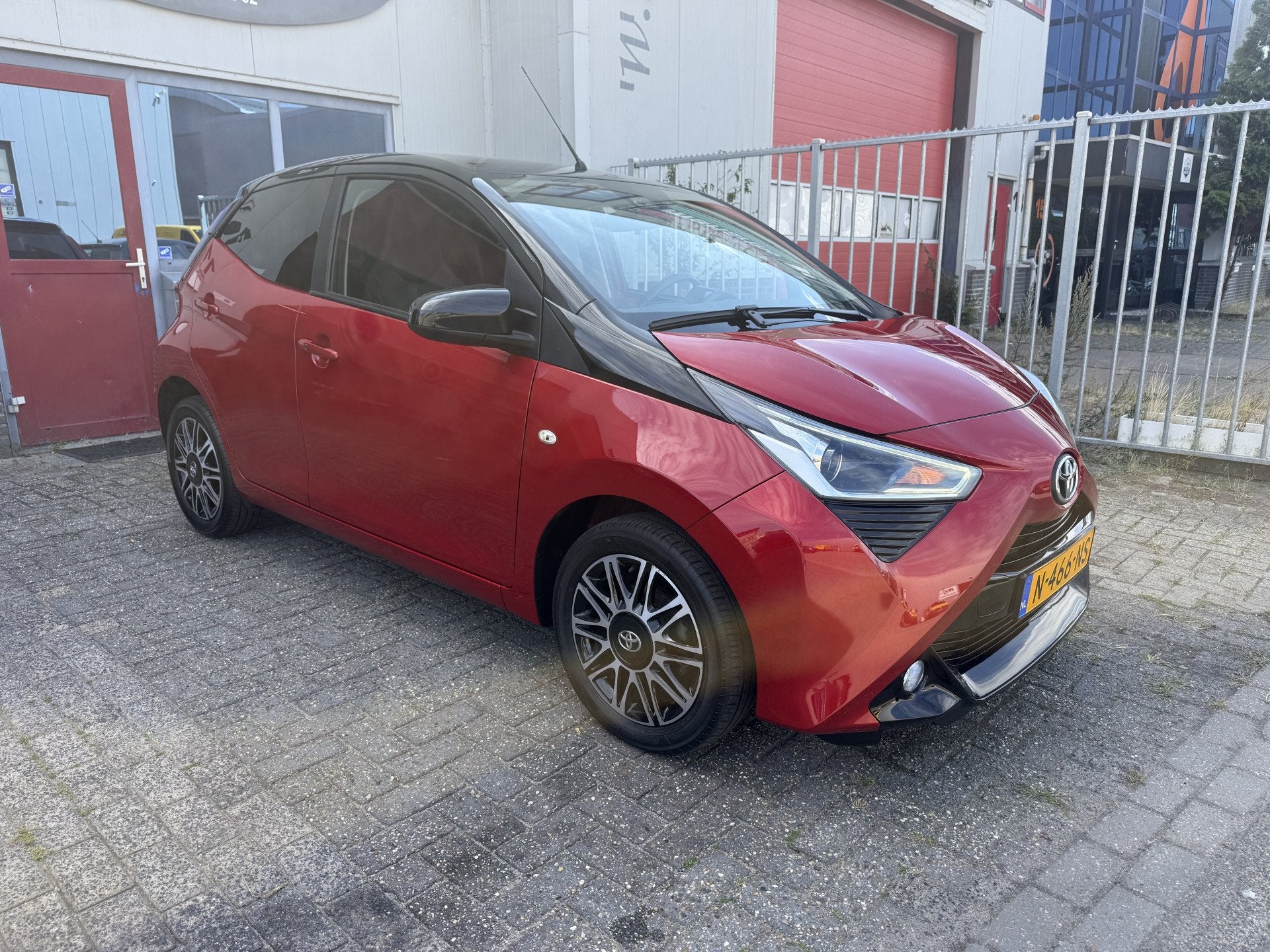 Toyota Aygo 1.0 VVT-i x-cite (bj 2021), Auto's, Voorwielaandrijving, Gebruikt, Start-stop-systeem, 4 stoelen