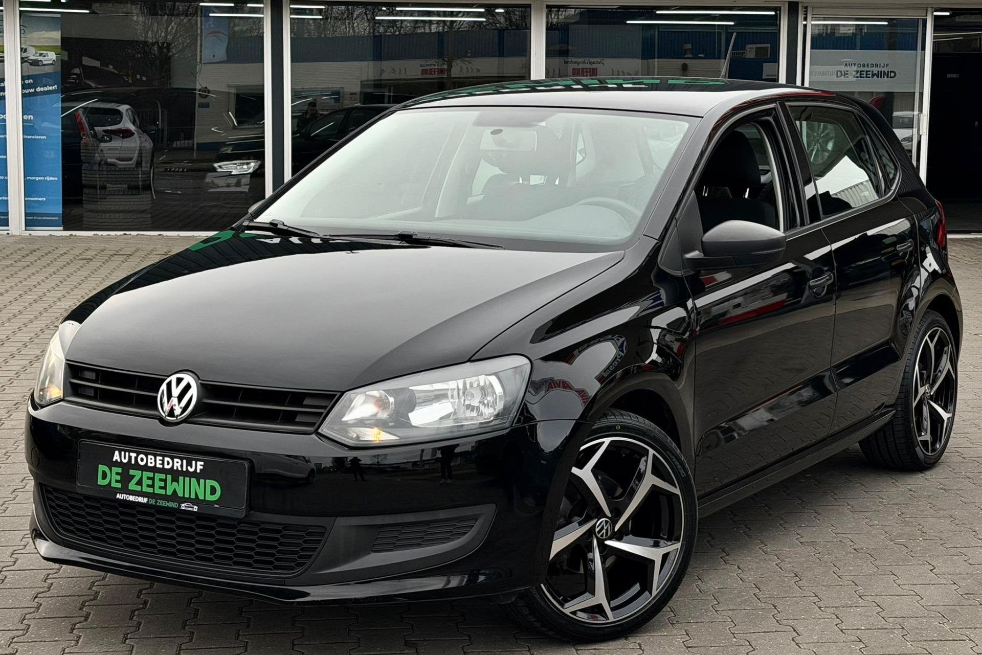 Volkswagen Polo 1.2 Easyline Apple carplay|Bluetooth|Nieuw A, Auto's, Voorwielaandrijving, 967 kg, Gebruikt, 60 pk