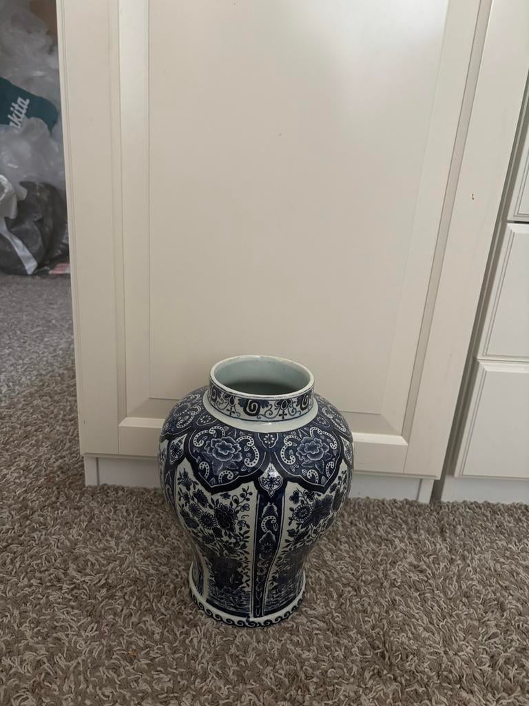 Delfts Blauw-stijl vaas, Ophalen