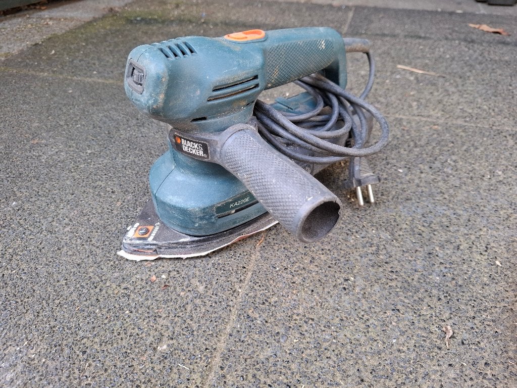 schuurmachine Black + Decker / Black & Decker, Ophalen of Verzenden, Gebruikt, Minder dan 600 watt, Vlakschuurmachine