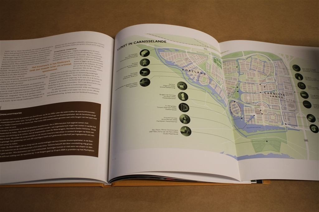 51 51\' NB 4 29\' OL. Carnisselande/Portland in 12 verhale, Boeken, Geschiedenis | Stad en Regio, Ophalen of Verzenden, Zo goed als nieuw