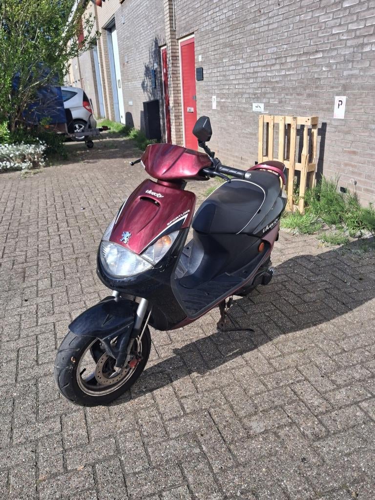 Peugeot vivacity sportline 2takt snor, Fietsen en Brommers, Snorfietsen en Snorscooters, Ophalen, Tweetakt, Gebruikt, .