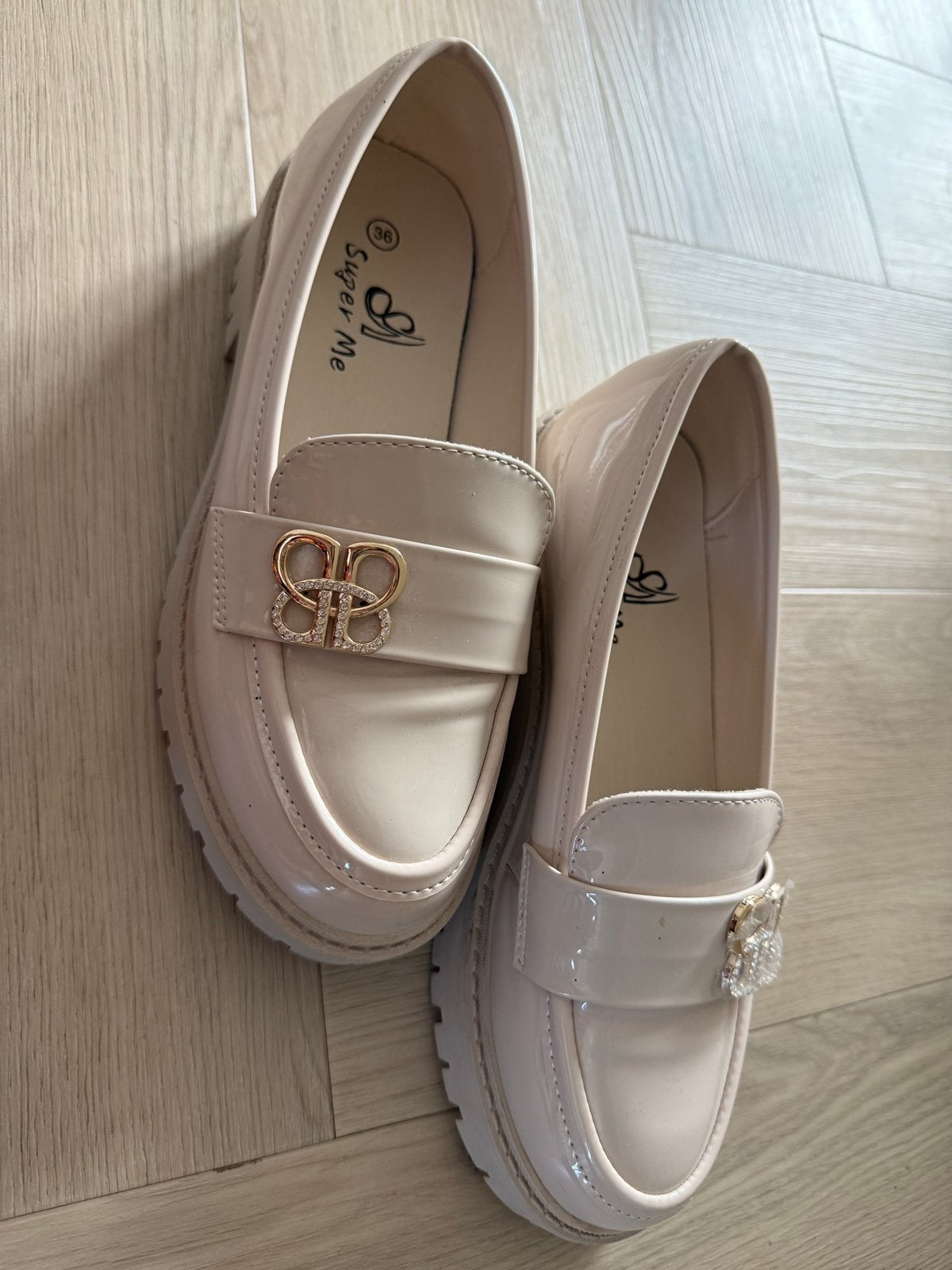 Instappers maar 36, Ophalen of Verzenden, Nieuw, Beige, Instappers