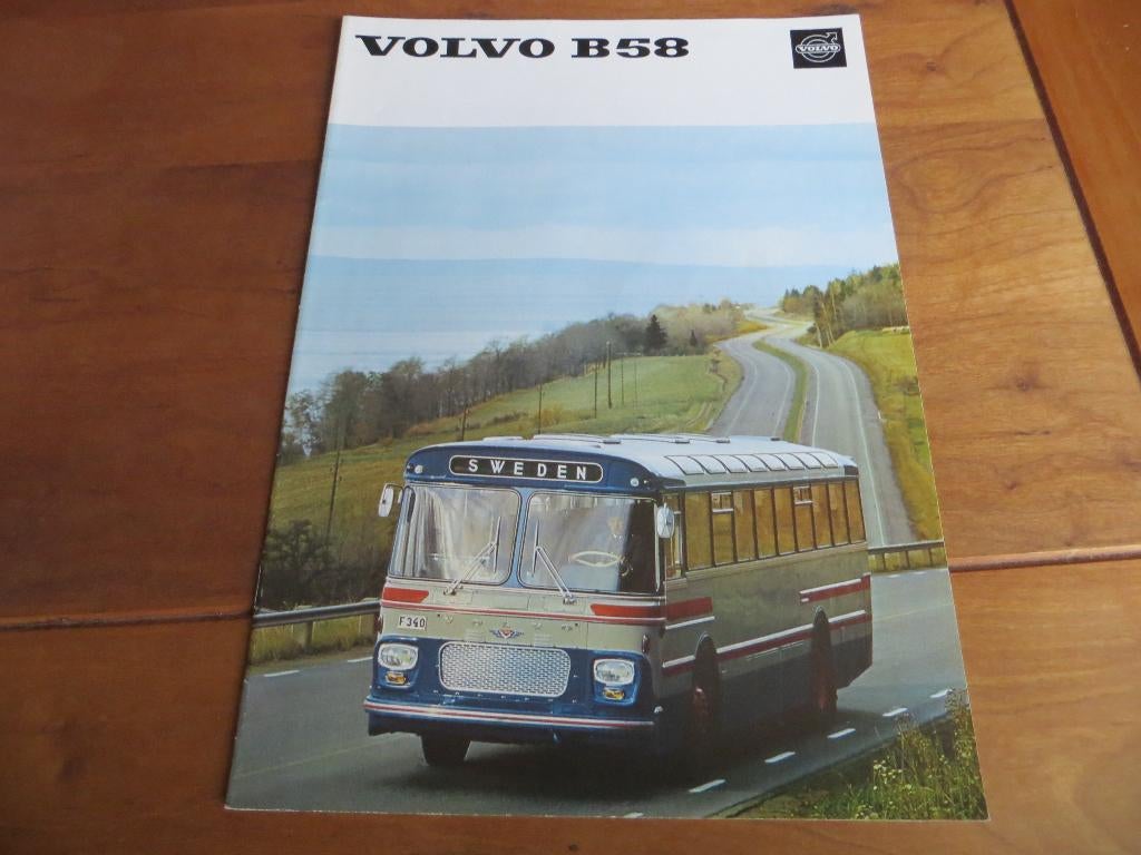 Zeldzame NL folder Volvo B58 autobus / touringcar 1968, Volvo, Zo goed als nieuw, Volvo, Ophalen of Verzenden