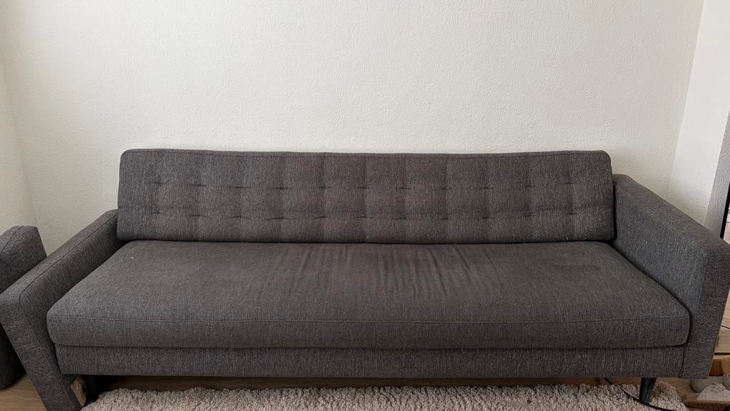 Comfortabele grijze slaapbank - Gebruikt, Huis en Inrichting, Banken | Sofa's en Chaises Longues, Ophalen, Gebruikt, Driepersoons