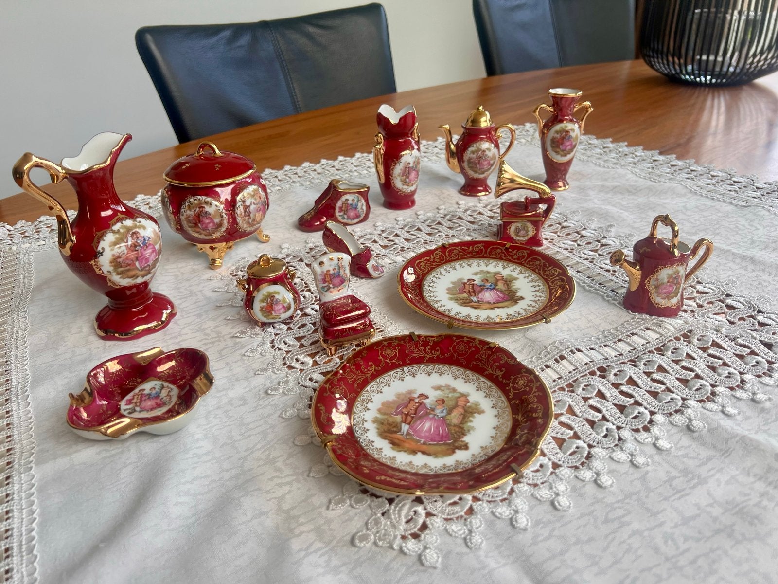 Miniatuur porseleinen decoratieset - Rood met goud, Ophalen of Verzenden