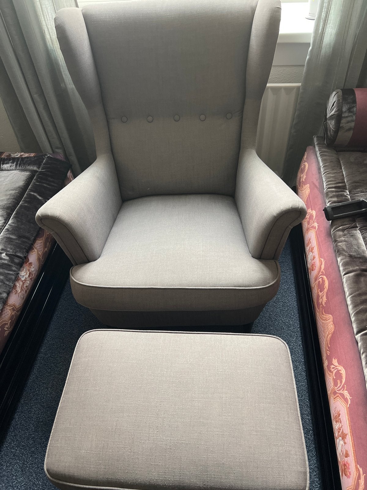 fauteuil met voetenbank  allen vandaga ophalen voor 75 euro, Ophalen, Zo goed als nieuw, Stof, 75 tot 100 cm