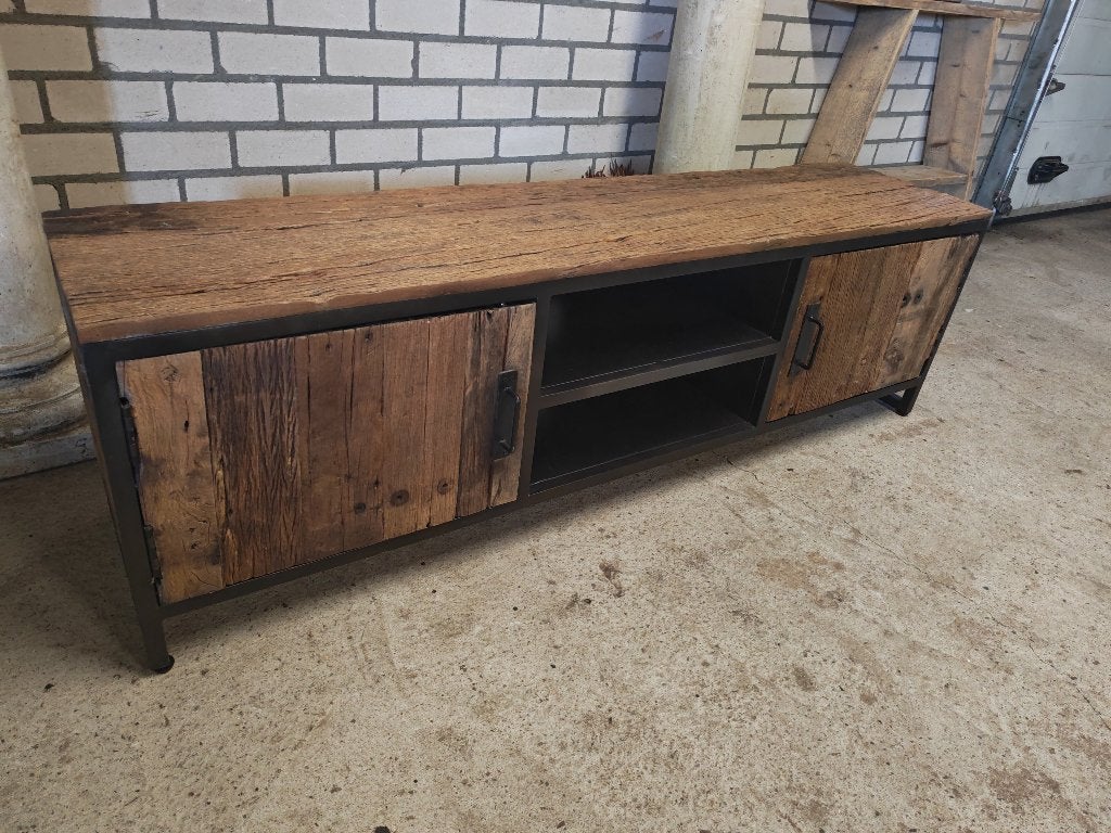 Stoer Tv-Meubel Grof Teak met Staal, Ophalen, Teakhout, 150 tot 200 cm, ?