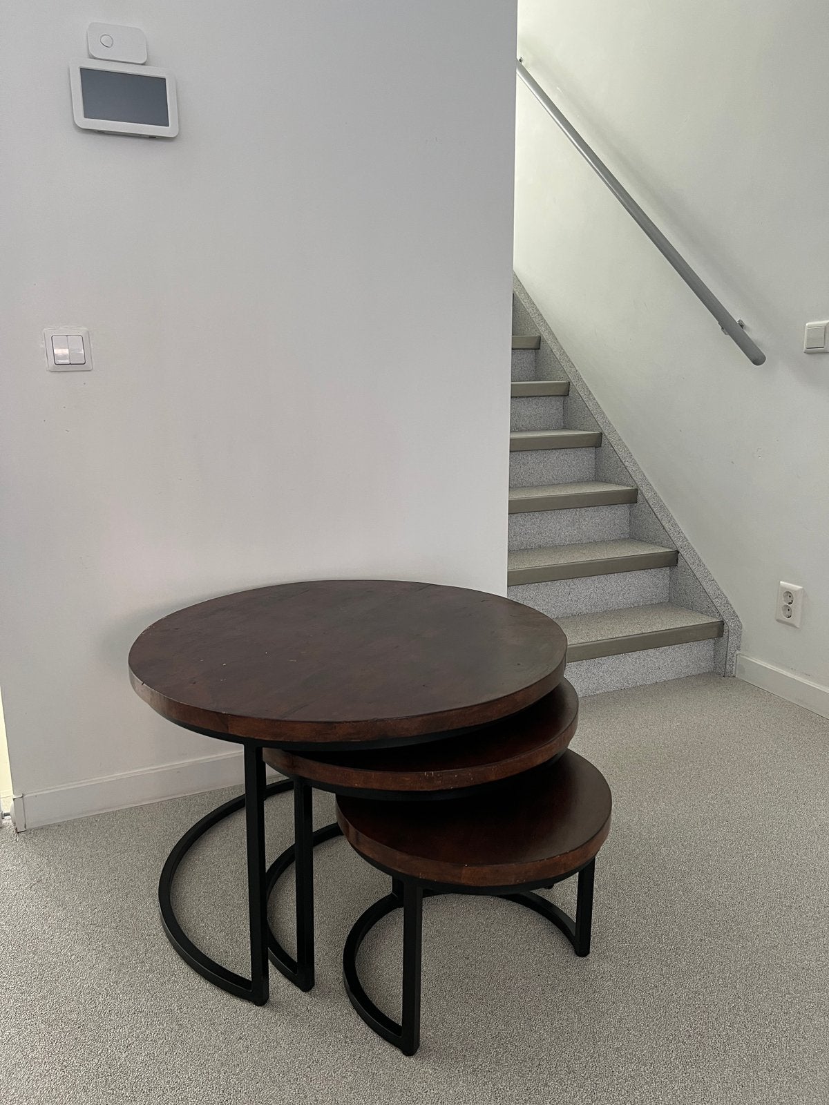 Ronde salontafels set van 3 - hout en metaal, Ophalen, Gebruikt