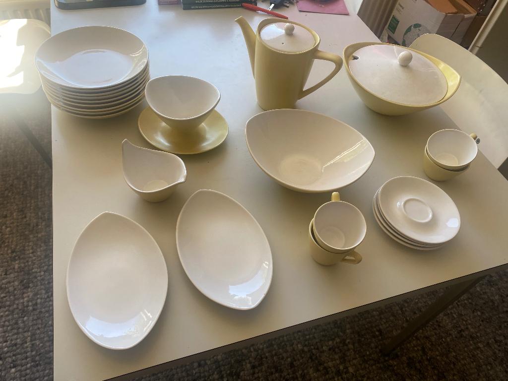 Regina princess geel servies Floris Meydam, Antiek en Kunst, Antiek | Servies los, Ophalen