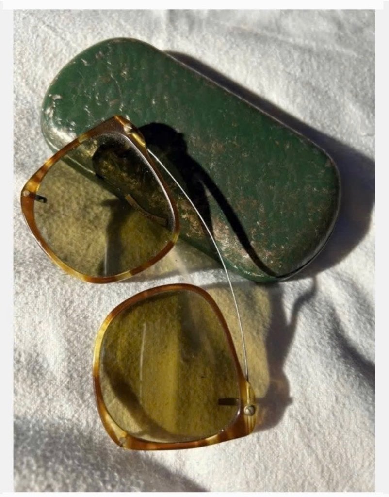 Vintage opzet zonnebril in antieke brillenkoker, Overige merken, Gebruikt, Overige kleuren, Ophalen of Verzenden