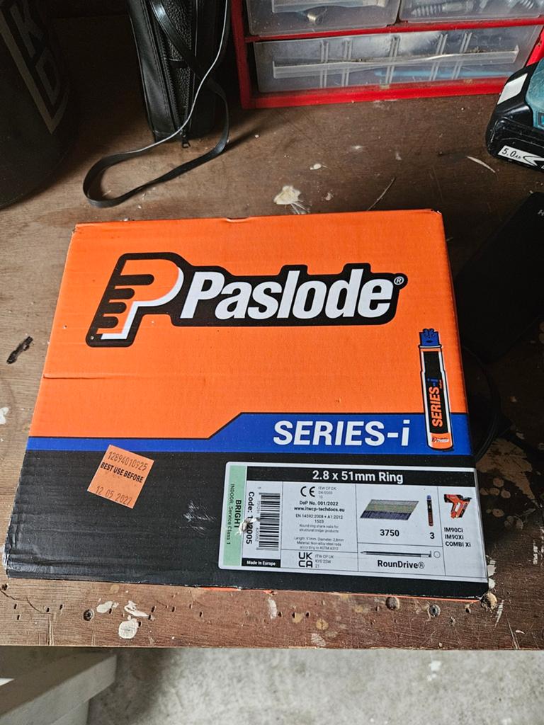Paslode im90i spijkers 28 x 51 mm inclusief 3 x gaspatronen, Ophalen of Verzenden, Nieuw
