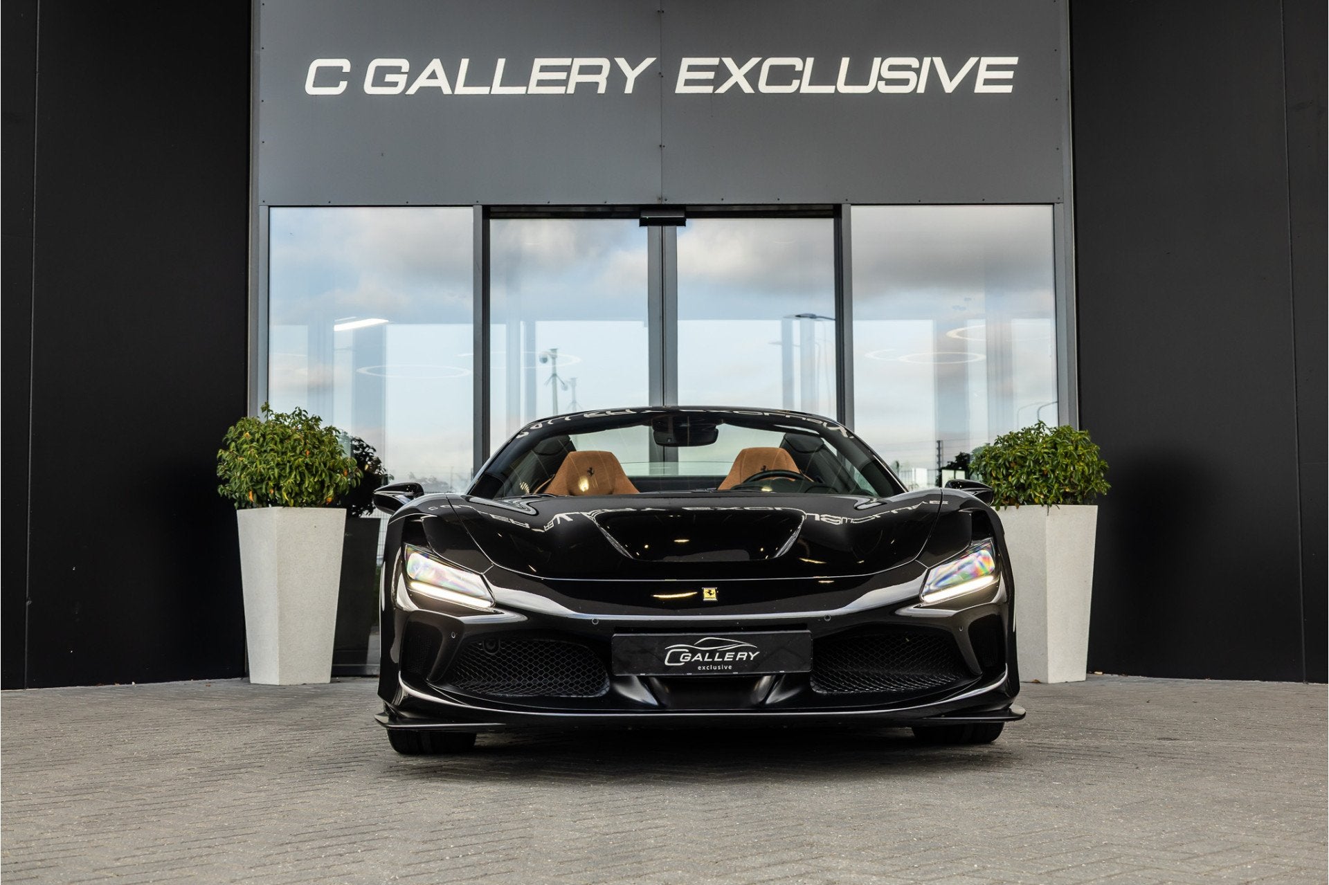 Ferrari F8 Spider 3.9 V8 HELE - Nero Daytona | Passenger Dis, Auto's, Ferrari, Automaat, Achterwielaandrijving, Gebruikt, Cabriolet