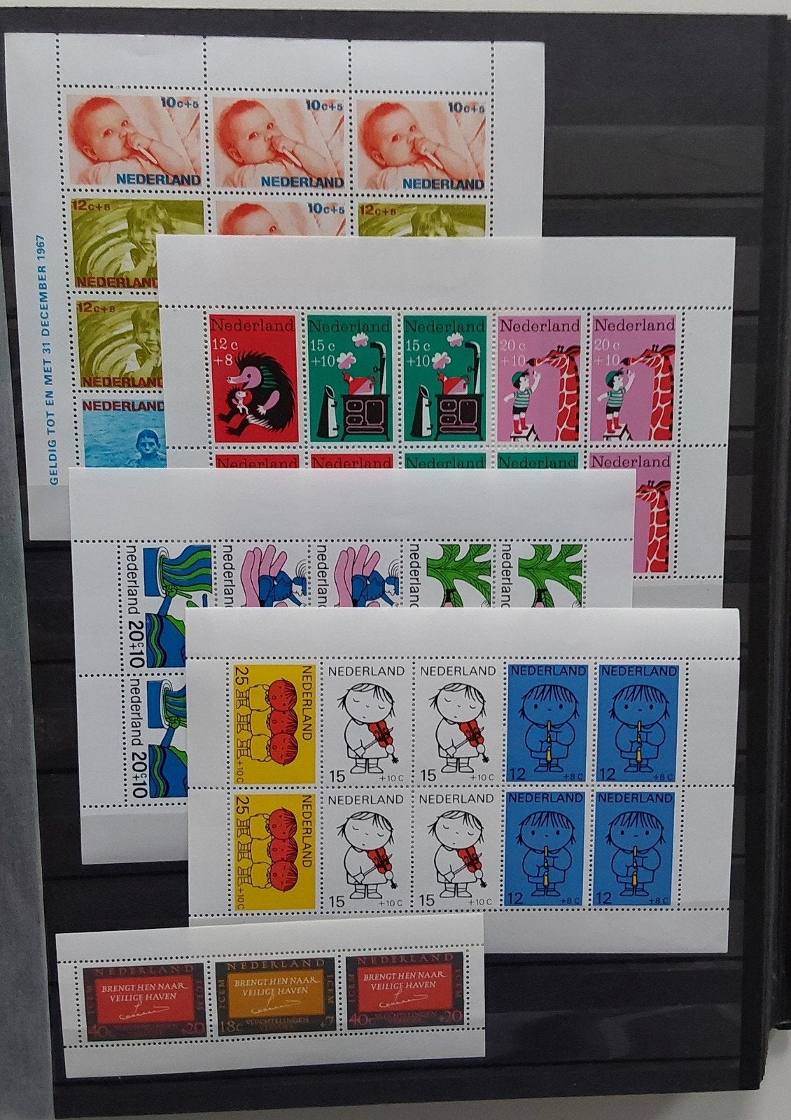 Leuke partij Velletjes, geen dubbelen. Postfris., Postzegels en Munten, Postzegels | Volle albums en Verzamelingen, Ophalen of Verzenden