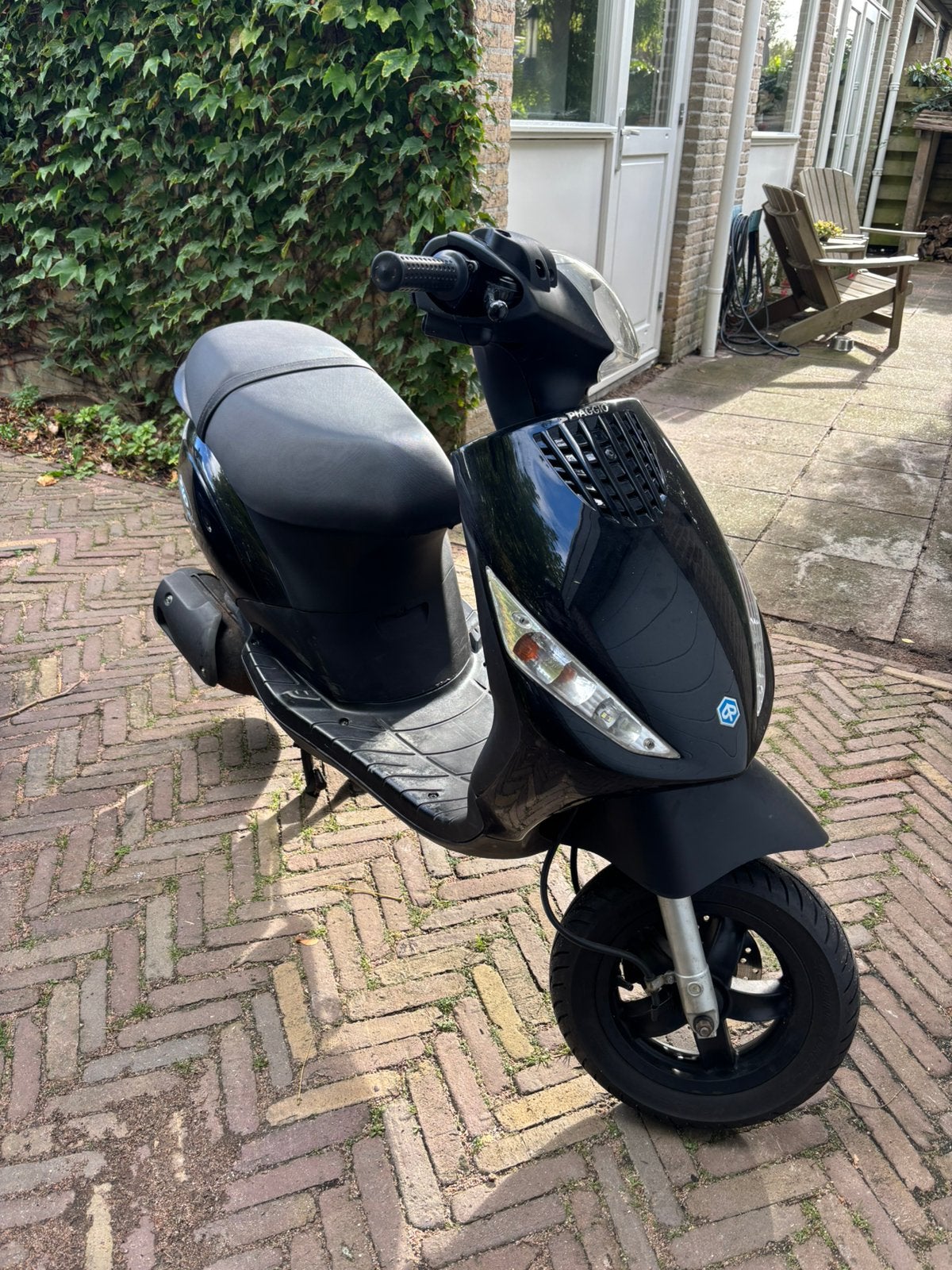 Piaggio zip 125 Malossi ecu LEES BESCHRIJVING!, Fietsen en Brommers, Ophalen, Zo goed als nieuw, Benzine, Zip