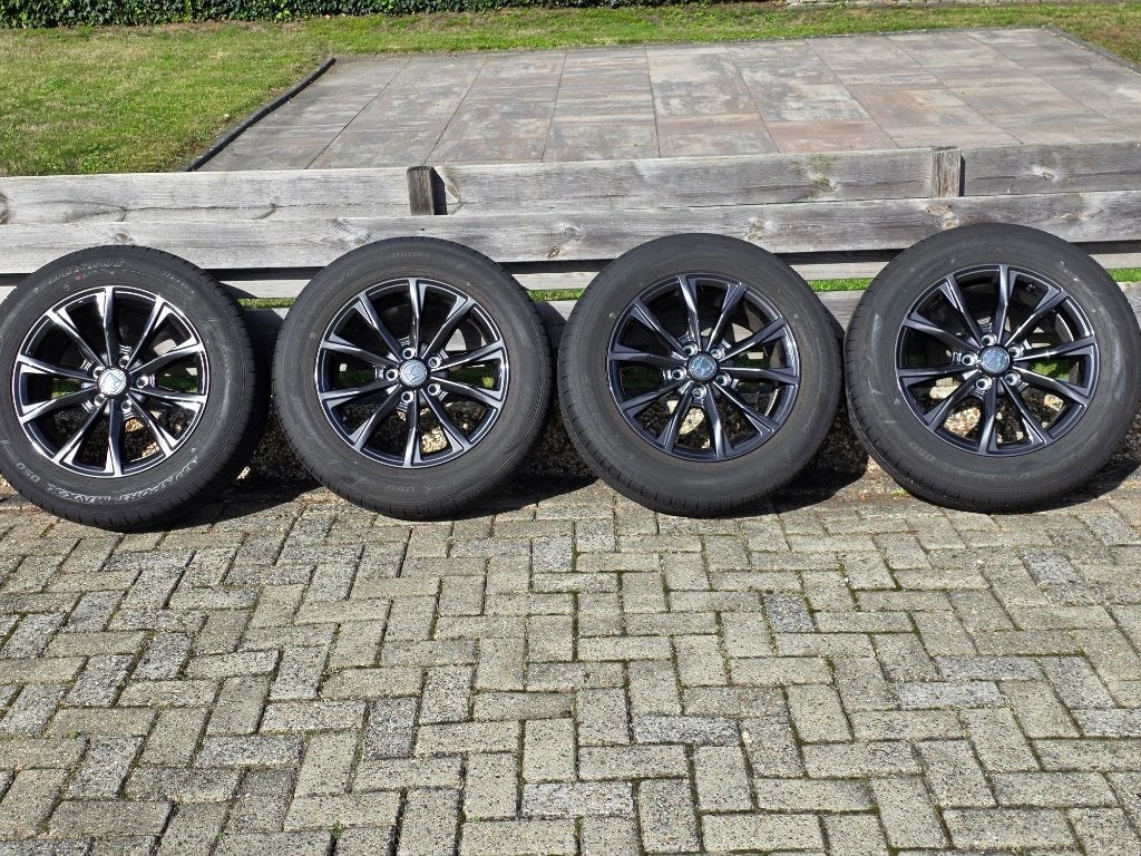 18” originele Honda CR-V velgen + banden 5x114.3 235/60/18, Ophalen, 18 inch, Gebruikt, 235 mm