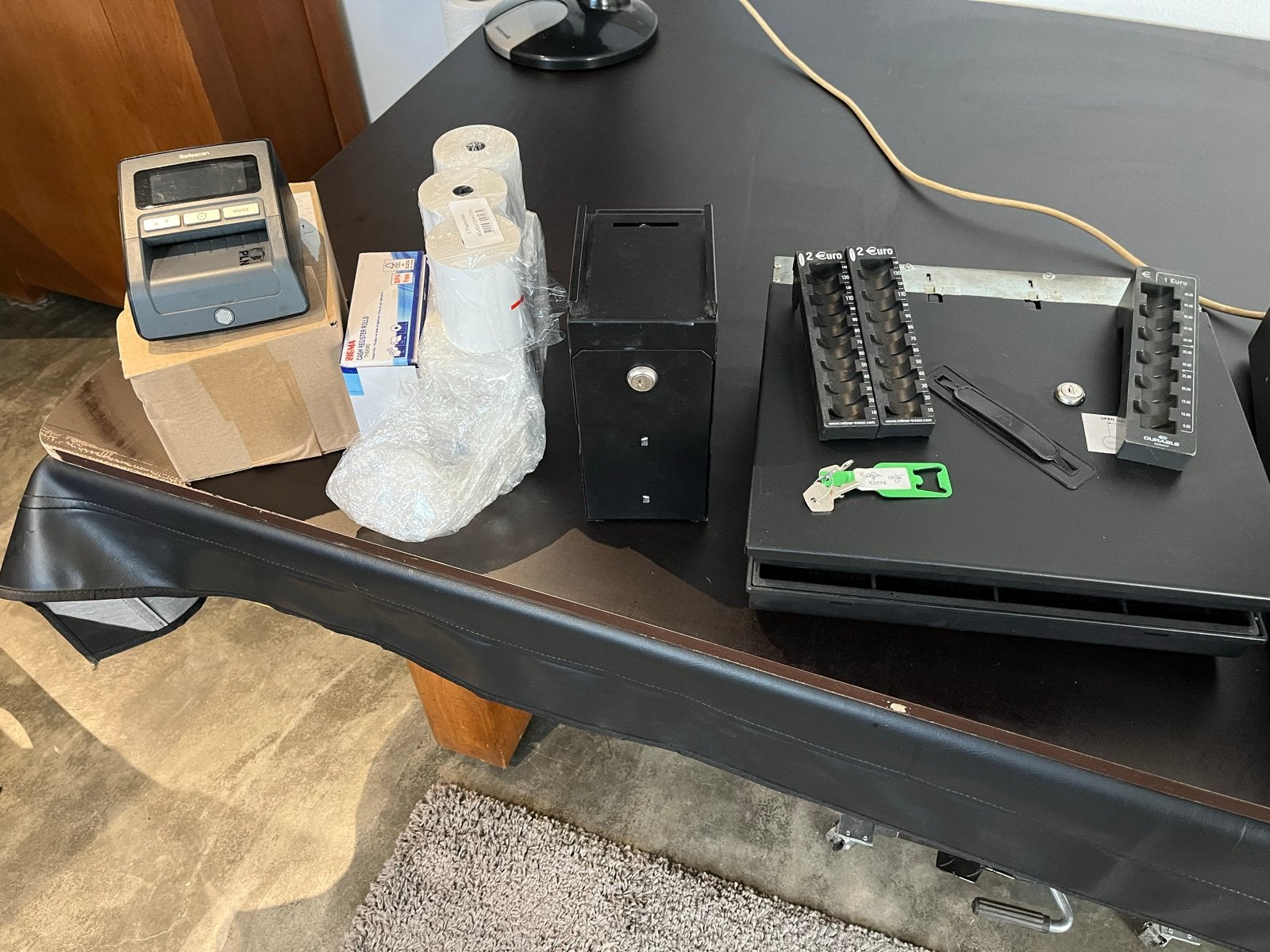 Complete POS-systeem met pinautomaat en accessoires, Ophalen