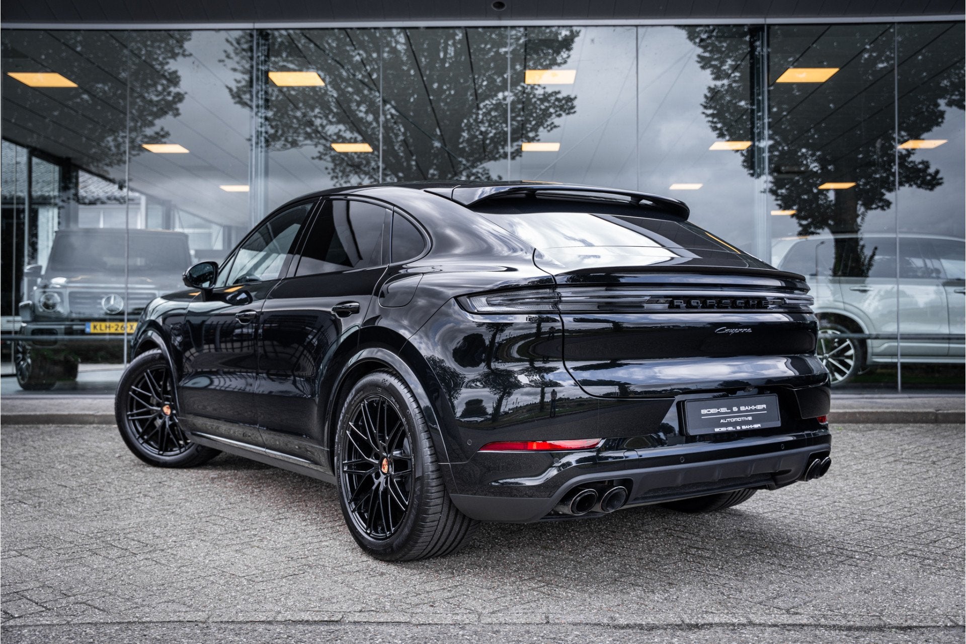 Porsche Cayenne Coupé 3.0 E-Hybrid * Sport Design * Luchtve, Automaat, Gebruikt, Zwart, 2995 cc