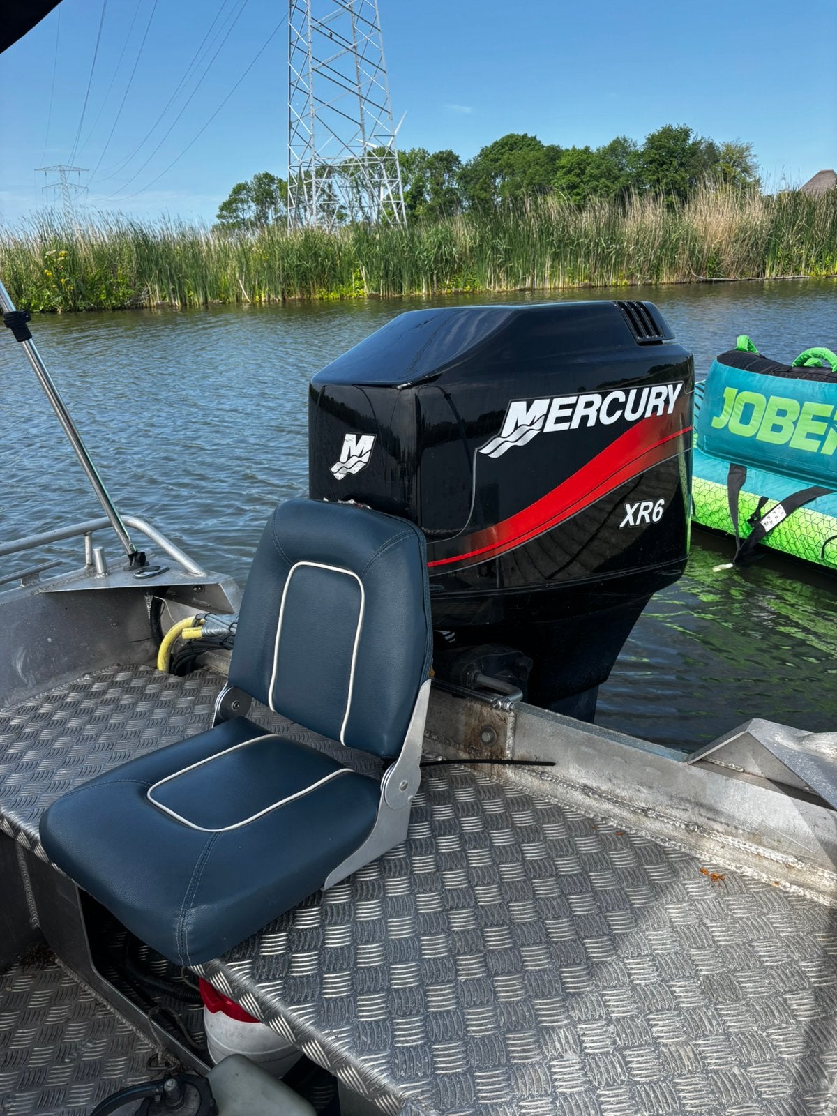 Aluminium platbodem met mercury 150PK en Kalf trailer, Watersport en Boten, Ophalen, Aluminium, Afdekzeil, Buitenboordmotor