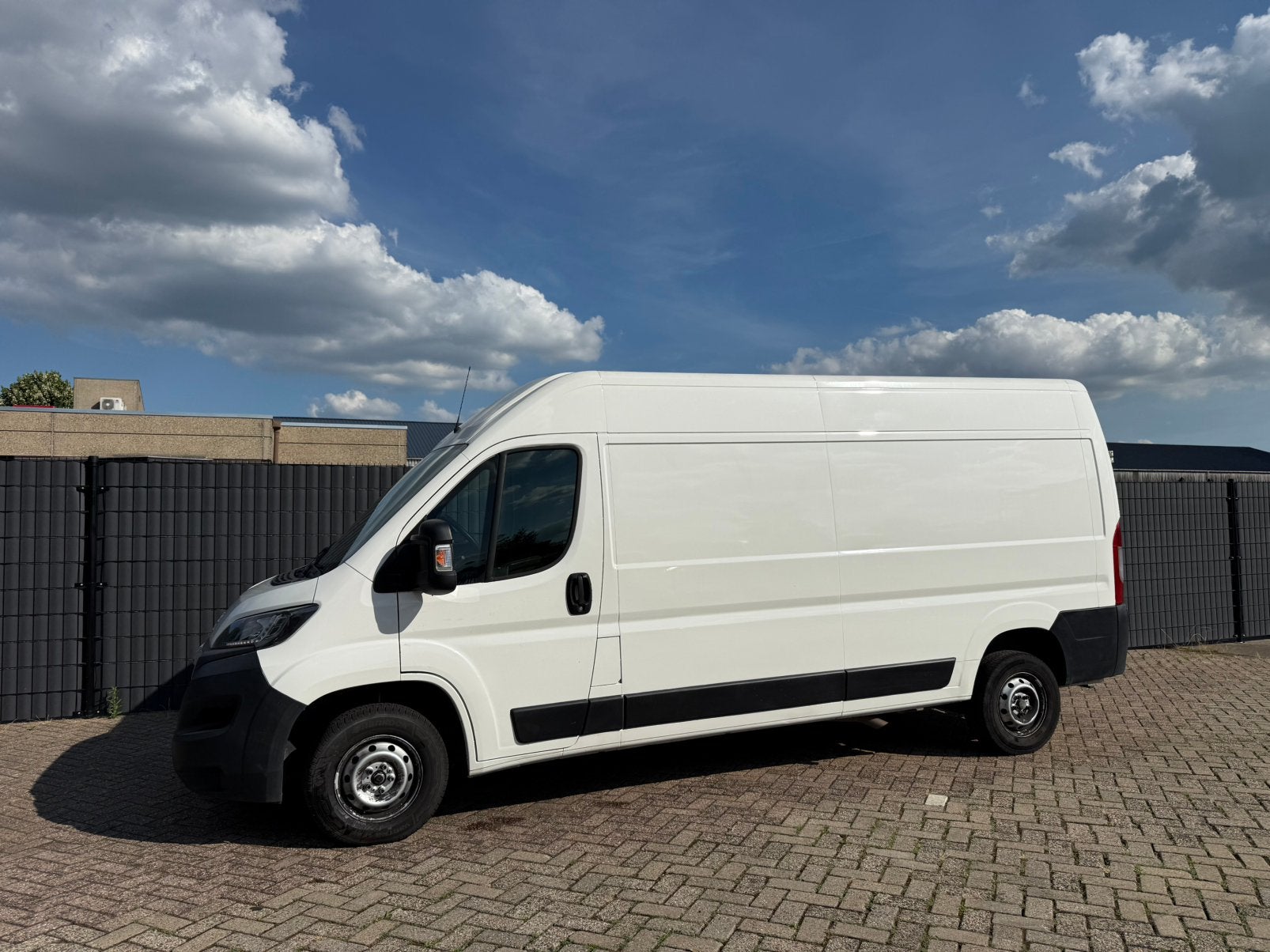 Peugeot Boxer 2.0 L3H2 Premium, Voorwielaandrijving, 3500 kg, 1995 cc, Euro 6