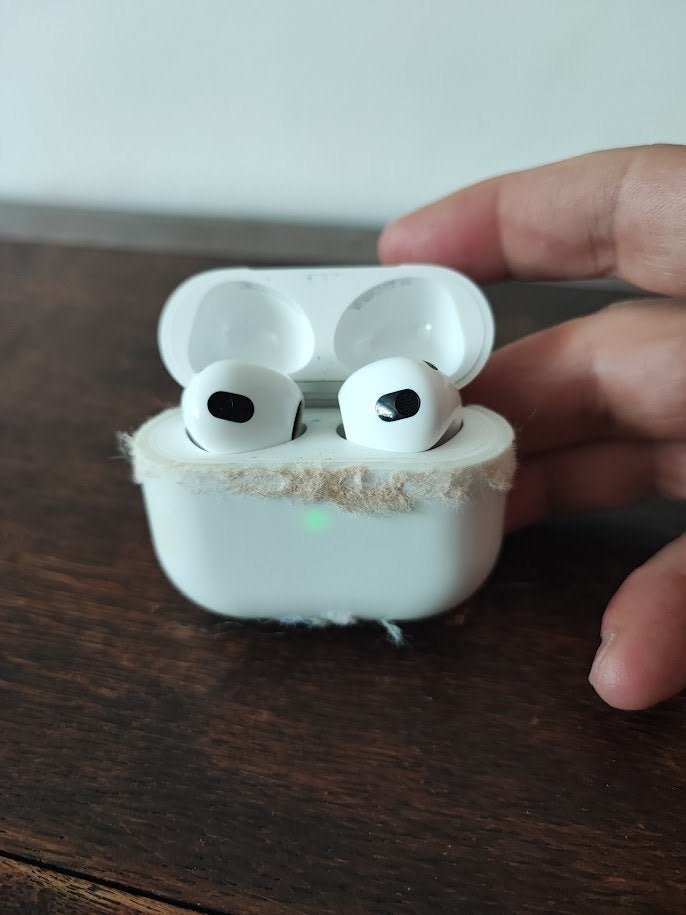 ** Apple Airpods 3e generatie - 2023 **, Telecommunicatie, Mobiele telefoons | Oordopjes, Gebruikt, In gehoorgang (in-ear), Ophalen of Verzenden